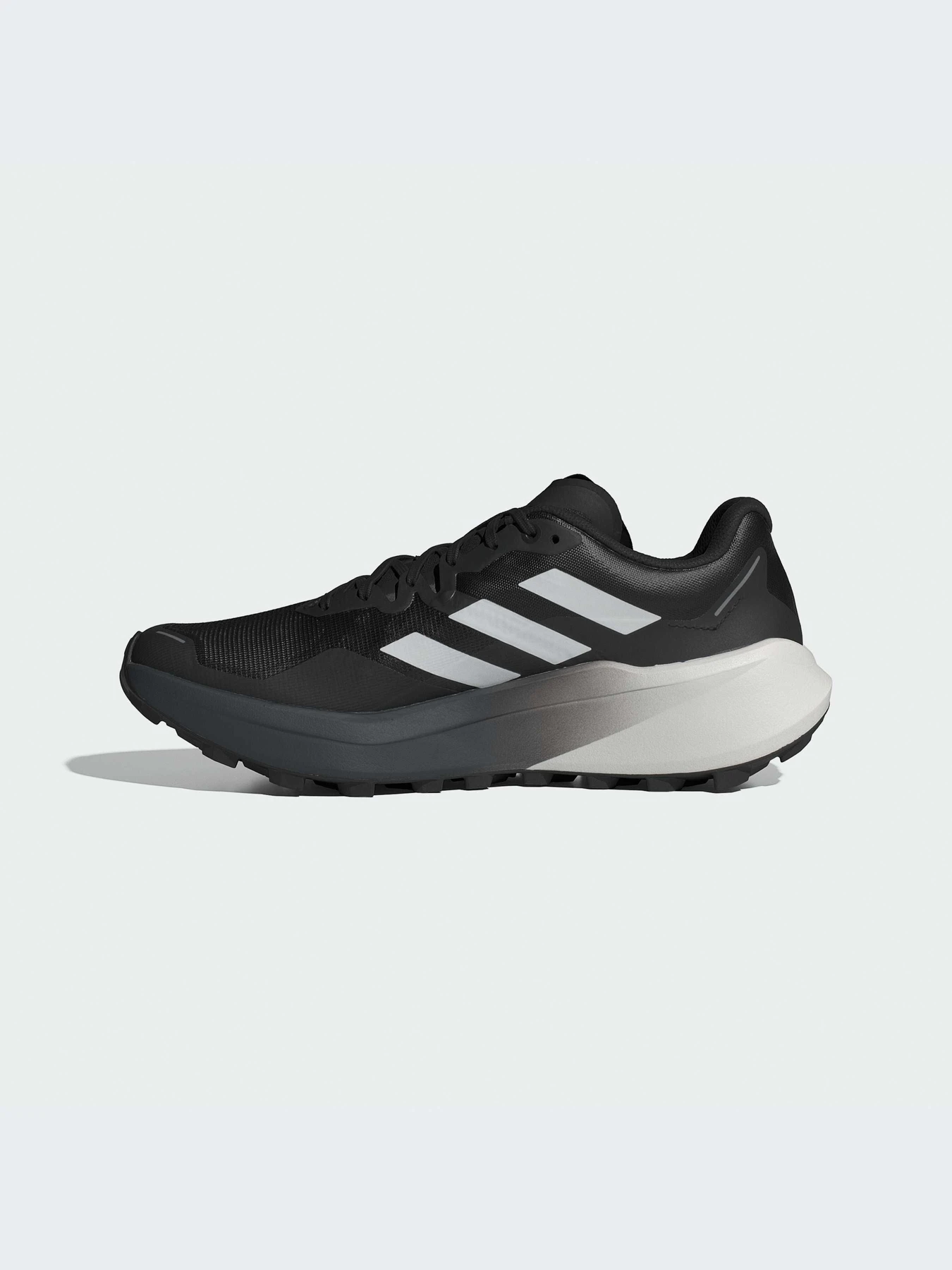 Кроссовки Adidas модель ID0343-KZ Кроссовки Adidas модель ID0343-KZ Фото