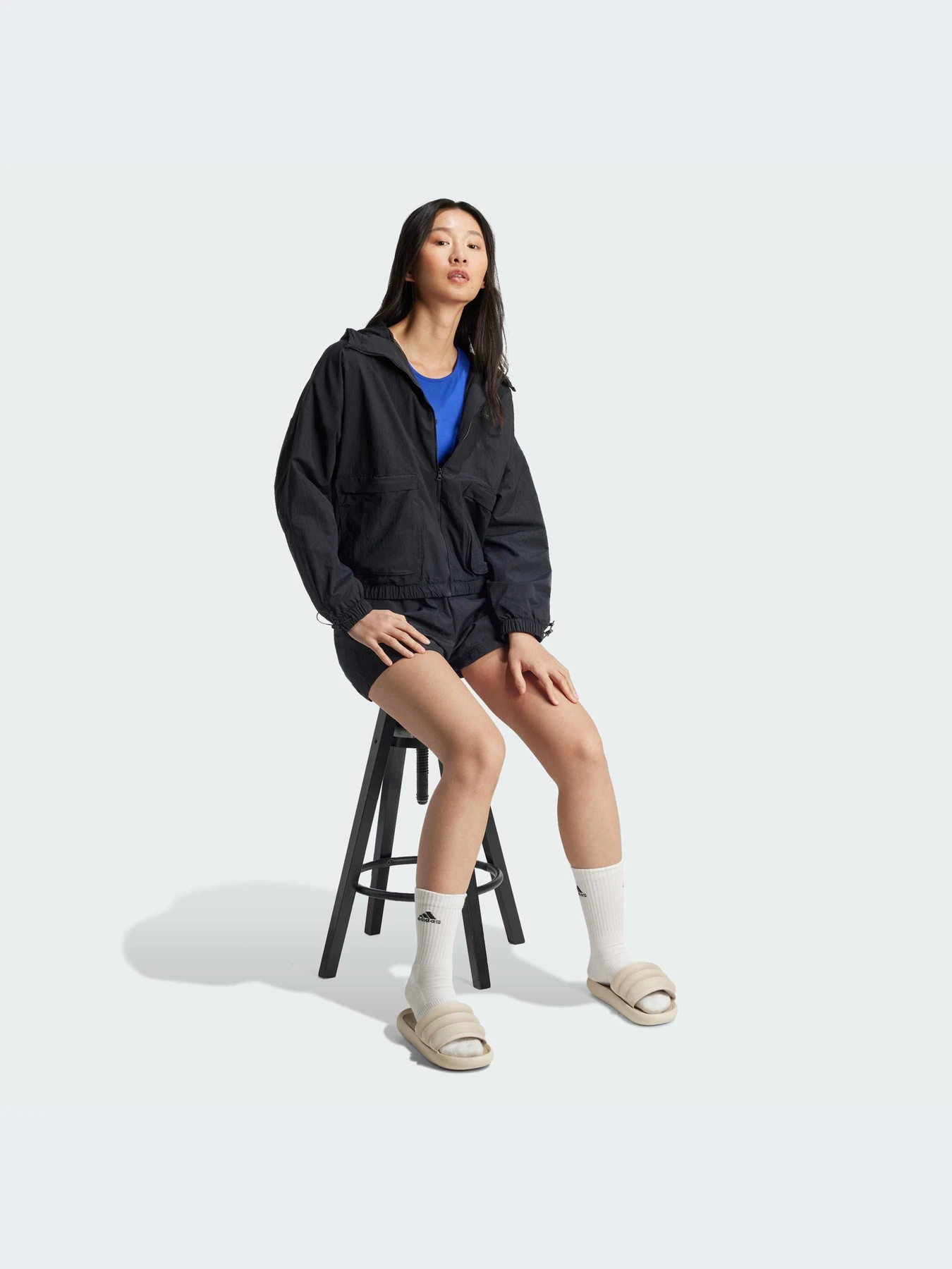 Шорты Adidas модель IV9782-KZ Шорты Adidas модель IV9782-KZ Фото