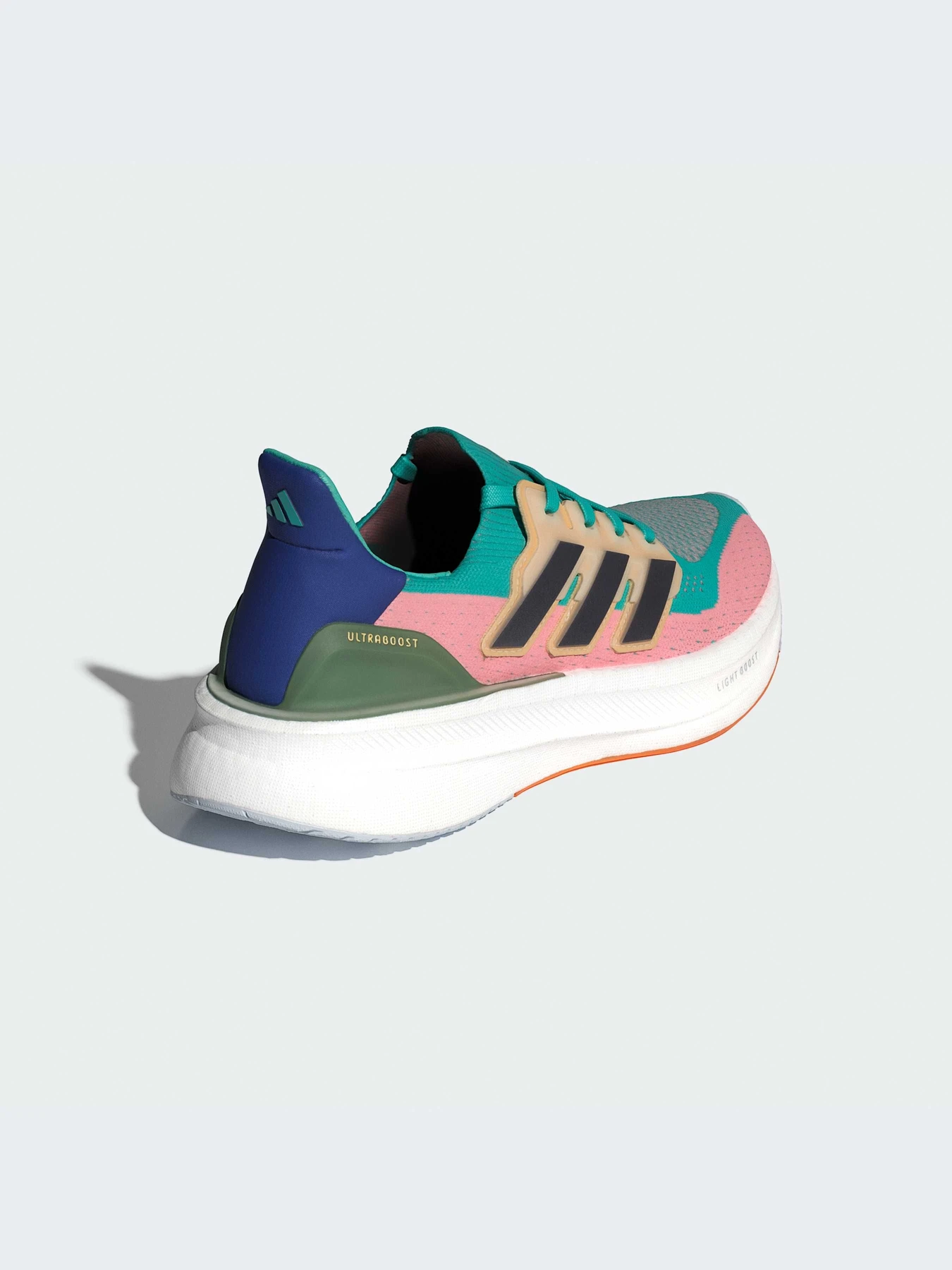 Кроссовки Adidas Ultraboost модель ID8838-KZ Кроссовки Adidas Ultraboost модель ID8838-KZ Фото