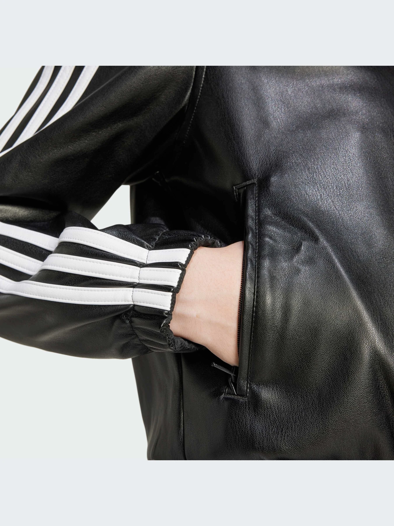 Худи и свитшоты Adidas Adicolor модель IY7273-KZ Худи и свитшоты Adidas Adicolor модель IY7273-KZ Фото