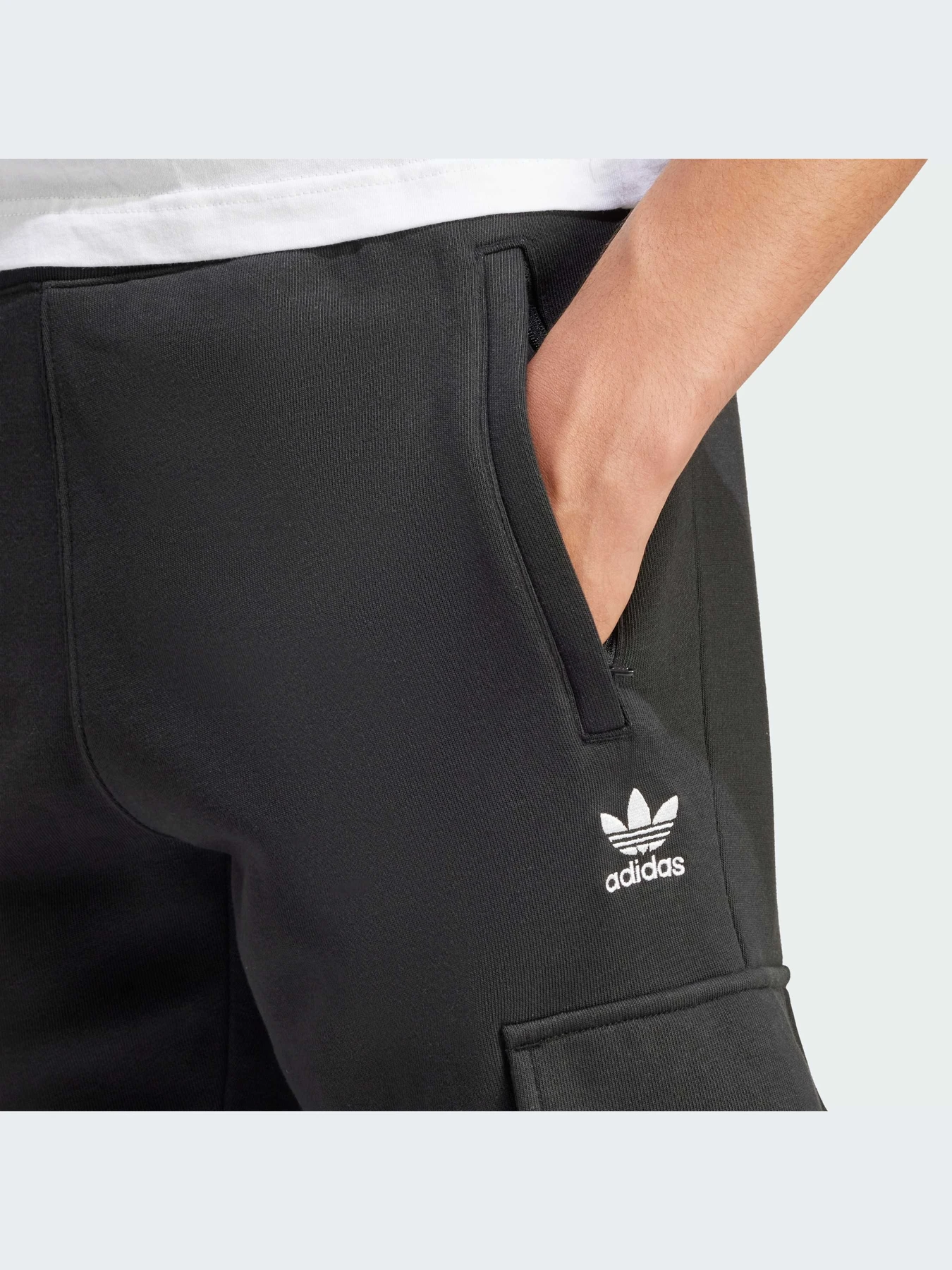 Брюки Adidas модель IP2755-KZ Брюки Adidas модель IP2755-KZ Фото