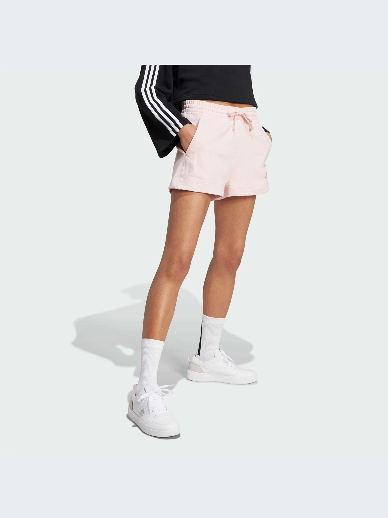 Шорты Adidas модель JJ4923-KZ Шорты Adidas модель JJ4923-KZ Фото