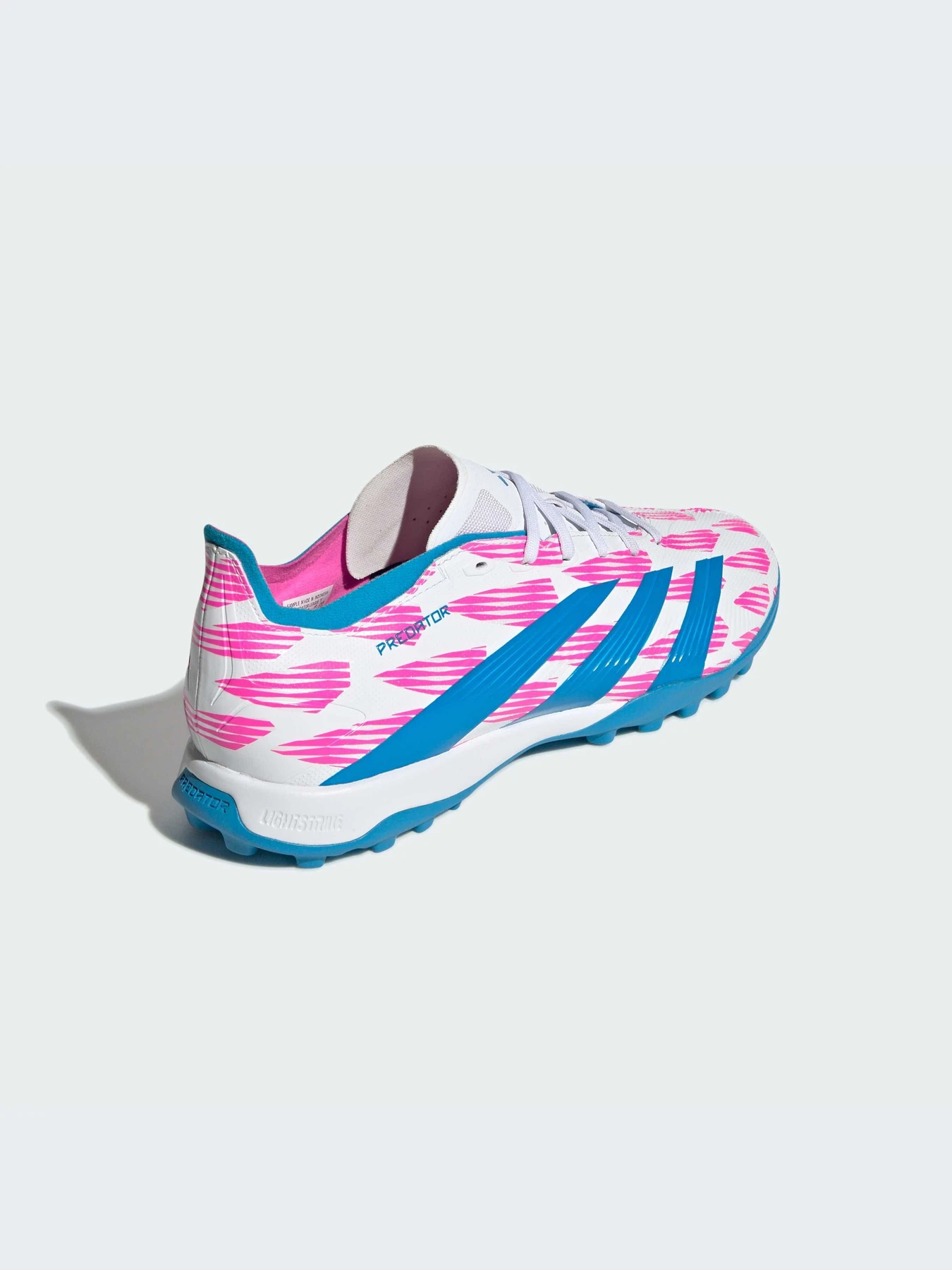 Кроссовки Adidas Predator модель IF6379-KZ Кроссовки Adidas Predator модель IF6379-KZ Фото