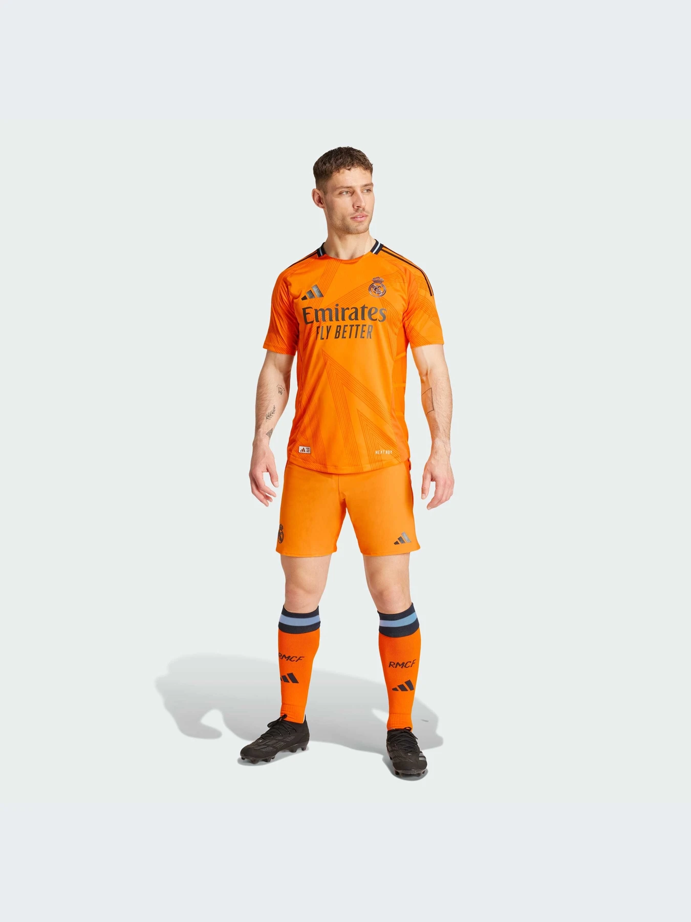 Футболки и поло Adidas модель IZ1642-KZ Футболки и поло Adidas модель IZ1642-KZ Фото