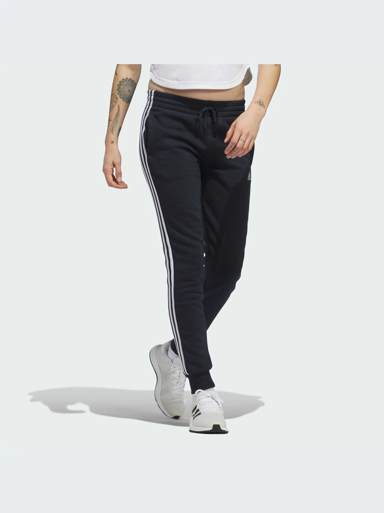 Брюки Adidas модель H07846-KZ Брюки Adidas модель H07846-KZ Фото