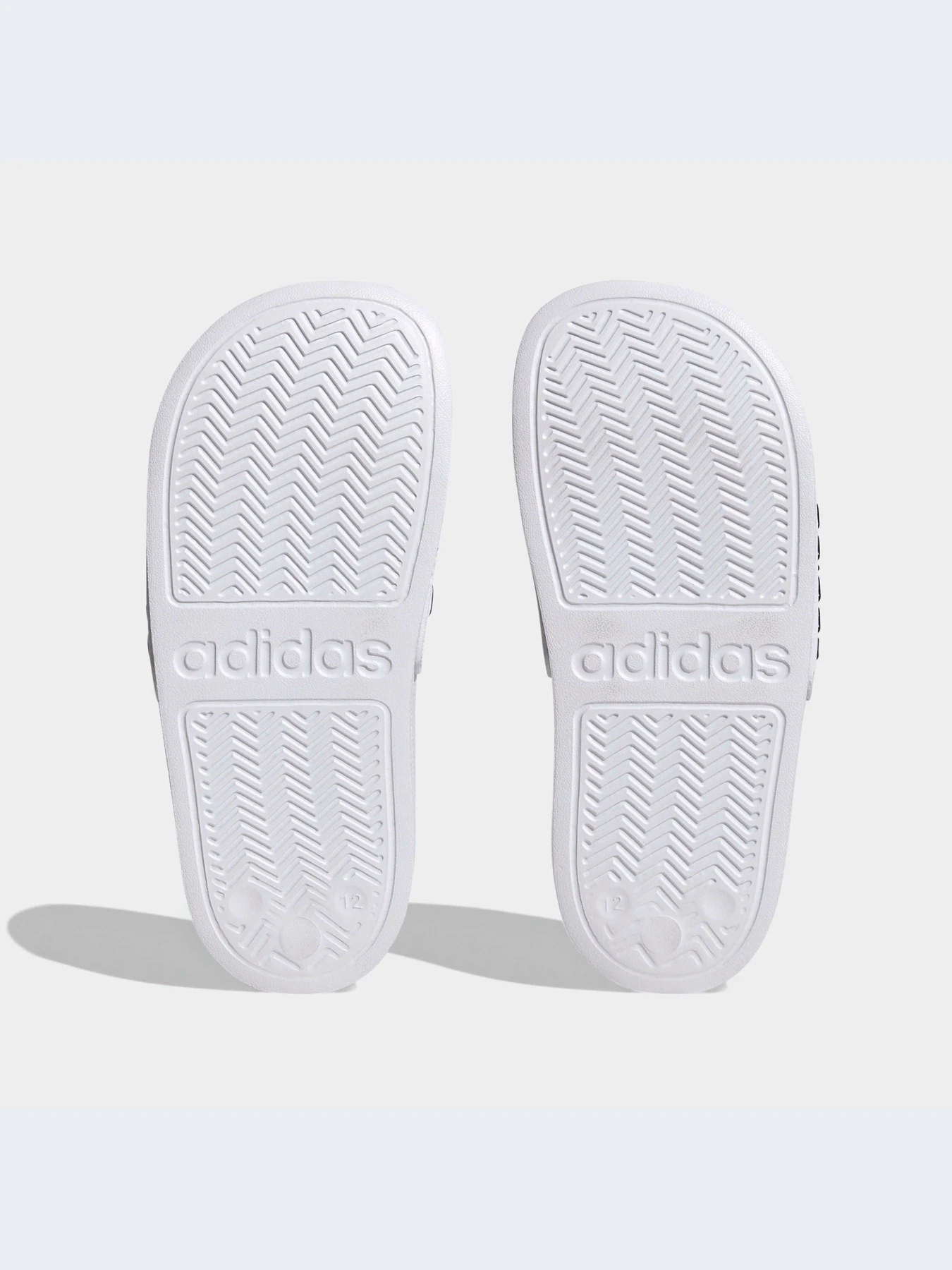 Шлёпанцы Adidas Adilette модель HP7606-KZ Шлёпанцы Adidas Adilette модель HP7606-KZ Фото