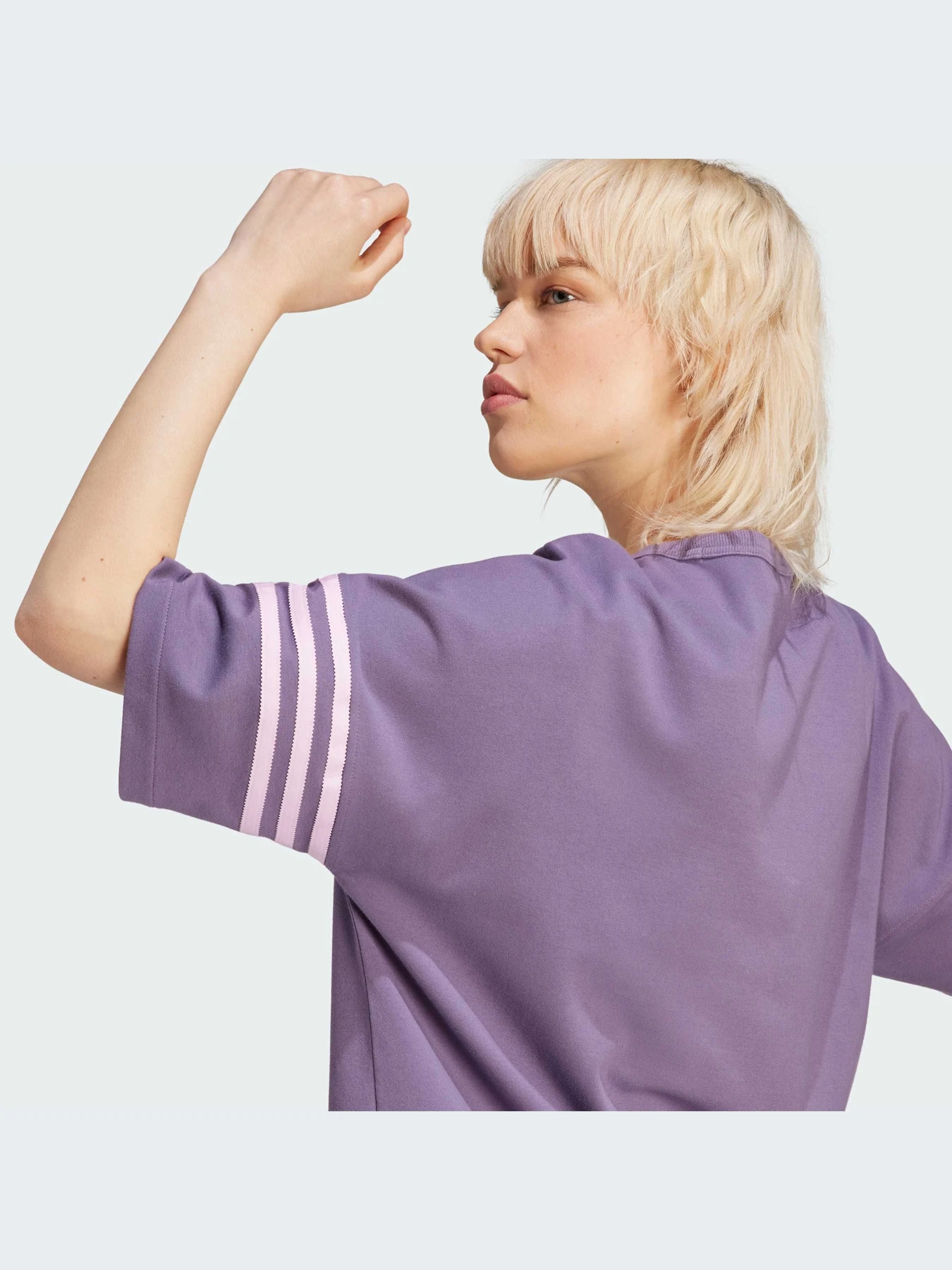 Платья Adidas Adicolor модель IP6511-KZ Платья Adidas Adicolor модель IP6511-KZ Фото