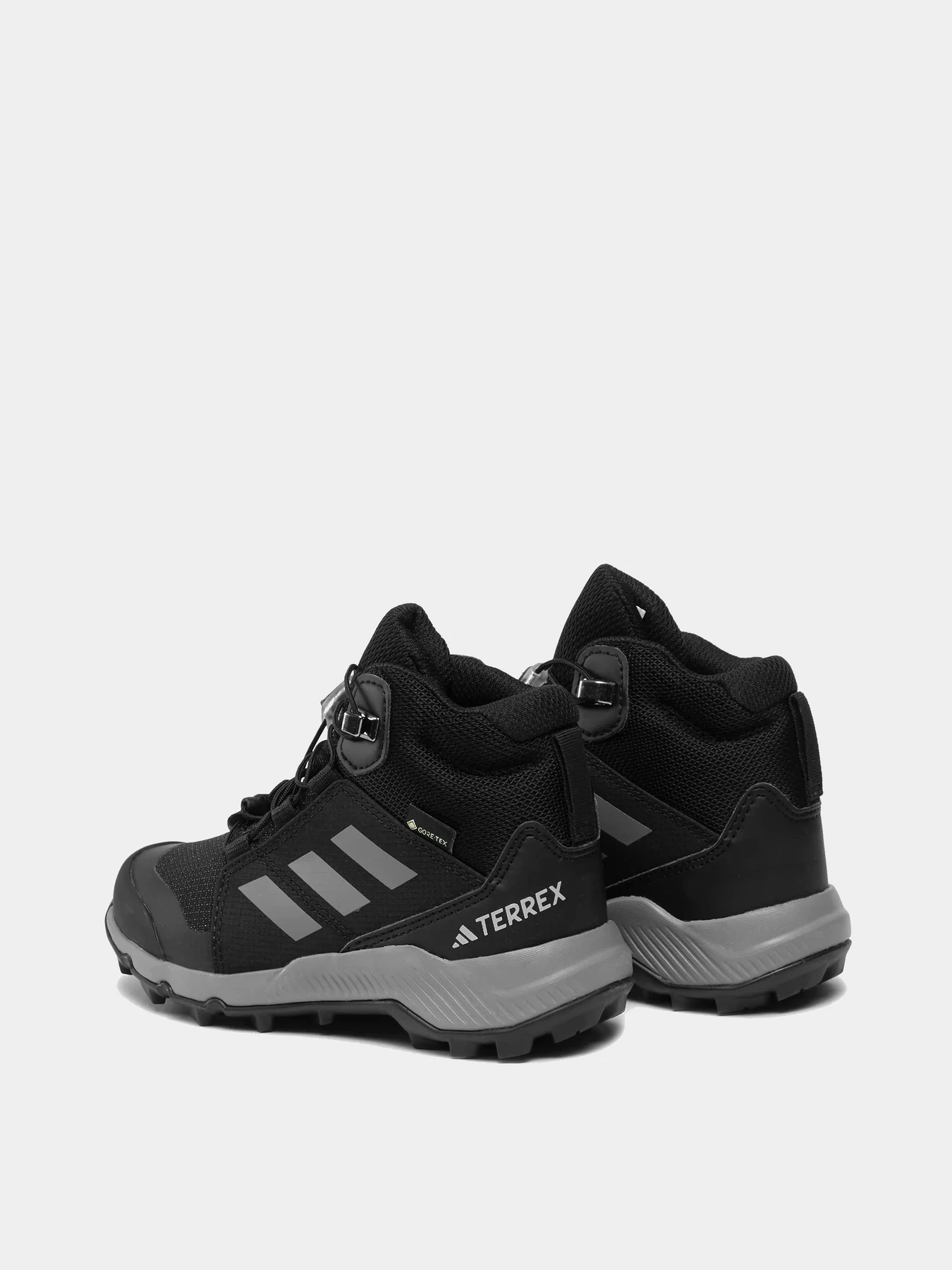 Ботинки и сапоги Adidas модель IF7522 Ботинки и сапоги Adidas модель IF7522 Фото