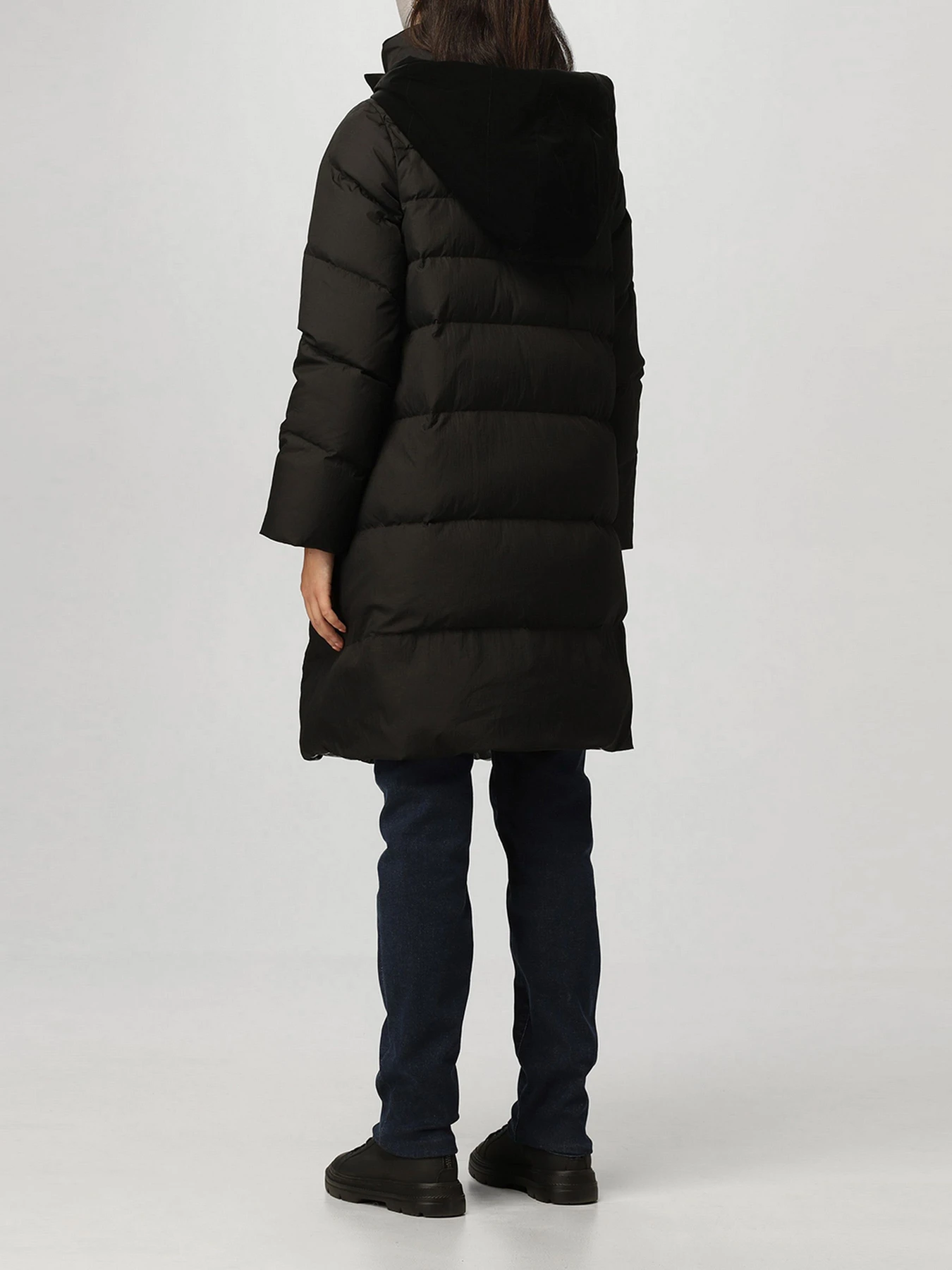 Куртки и дубленки Emporio Armani модель 6K2L68-2NJGZ-0999 Куртки и дубленки Emporio Armani модель 6K2L68-2NJGZ-0999 Фото