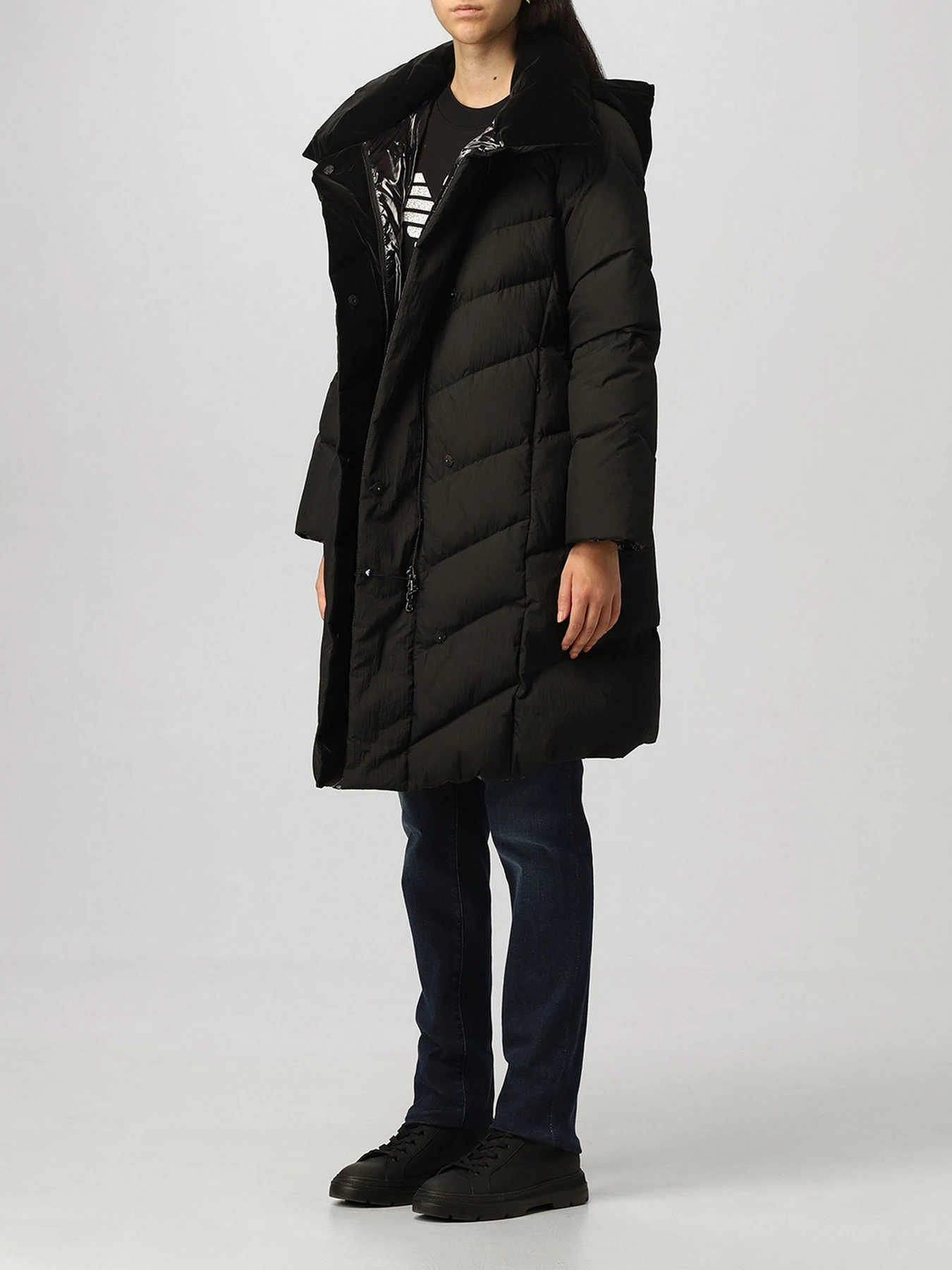 Куртки и дубленки Emporio Armani модель 6K2L68-2NJGZ-0999 Куртки и дубленки Emporio Armani модель 6K2L68-2NJGZ-0999 Фото
