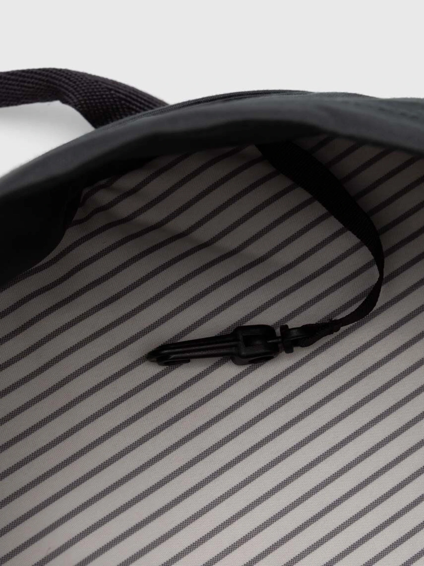 Рюкзаки EastPak модель EK0A5BJ15O71 Рюкзаки EastPak модель EK0A5BJ15O71 Фото