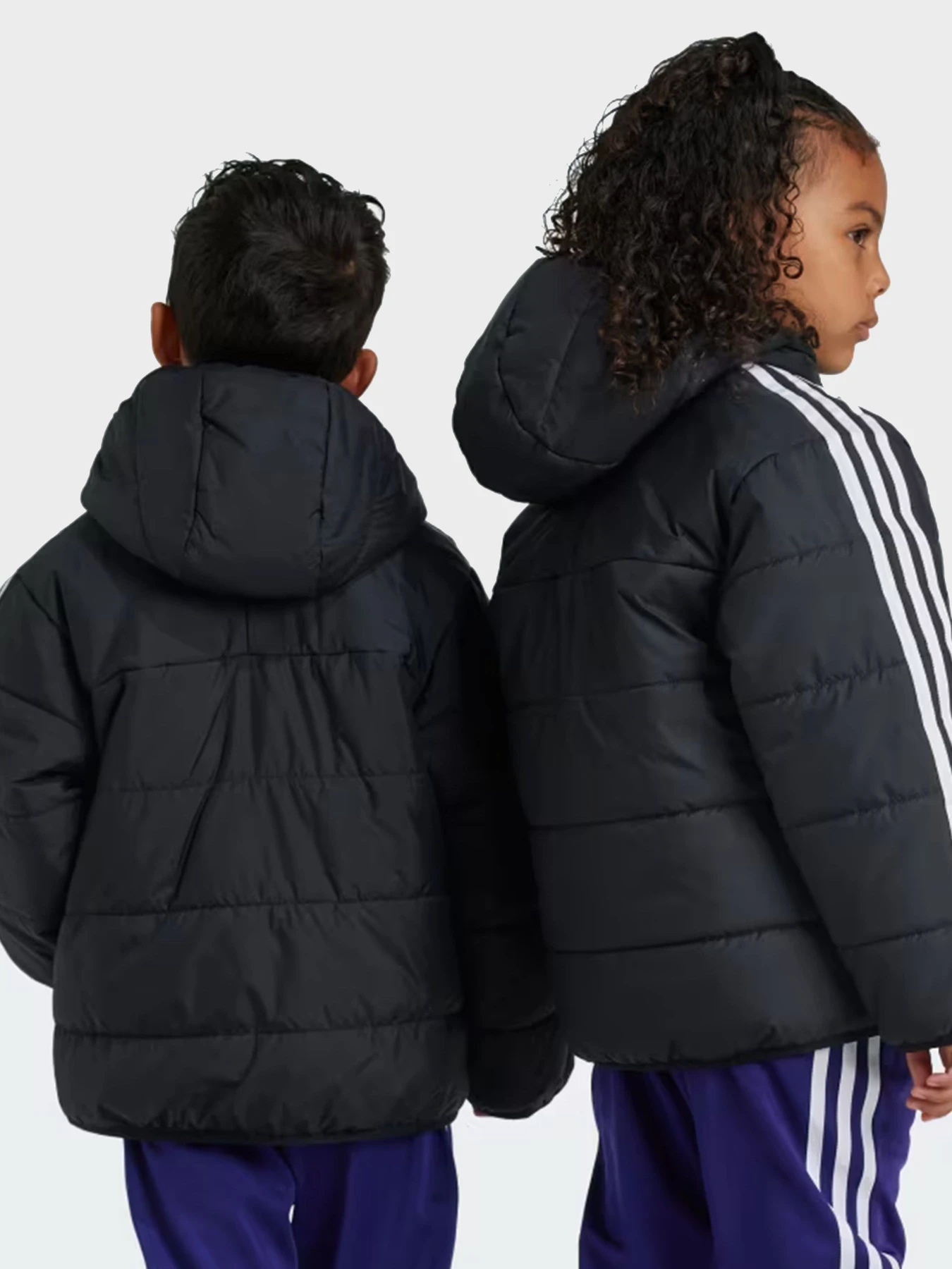 Куртки и дубленки Adidas модель IY4812 Куртки и дубленки Adidas модель IY4812 Фото