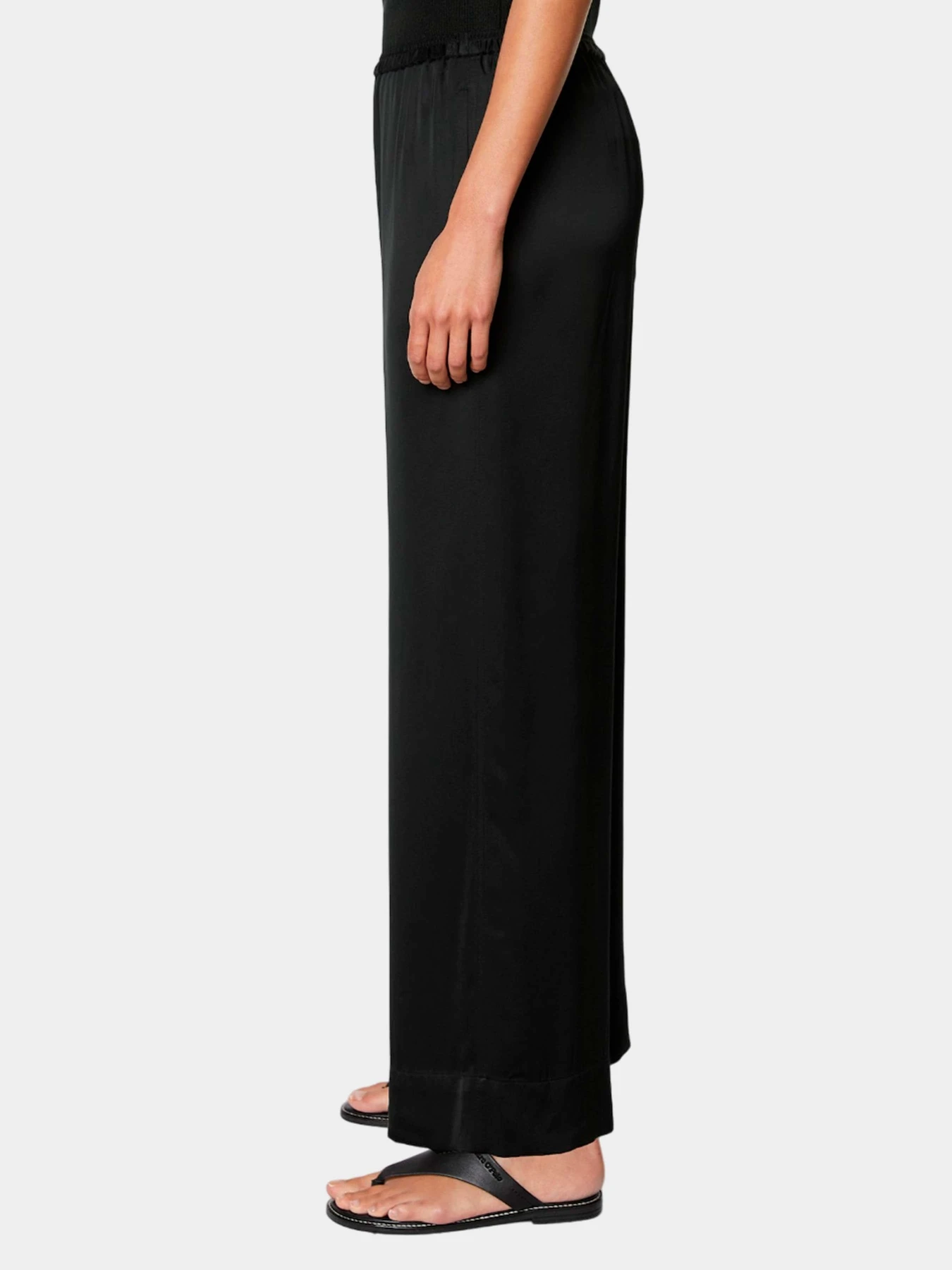 Брюки Marc O’Polo модель 406110310373_990 Брюки Marc O’Polo модель 406110310373_990 Фото
