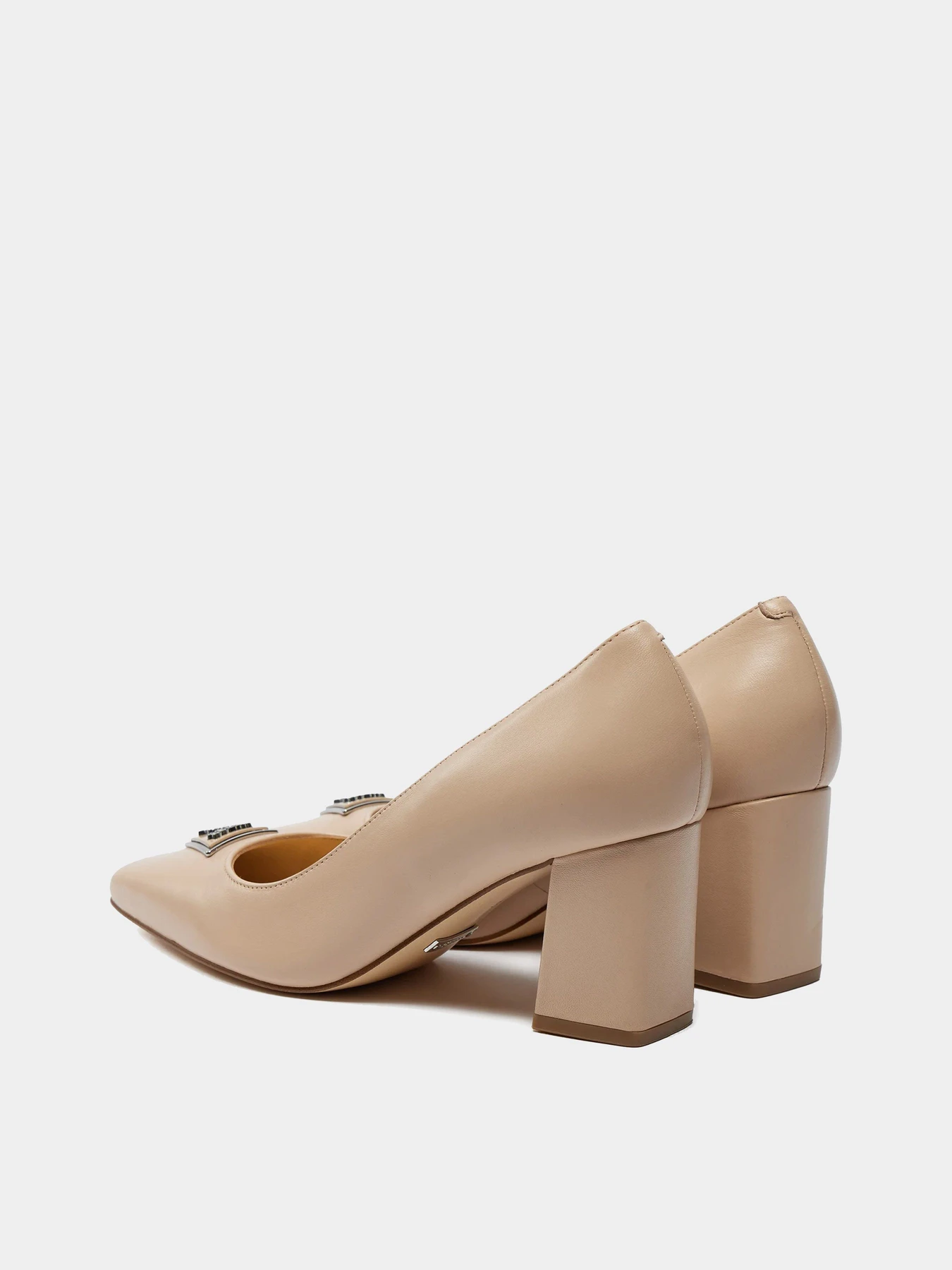 Туфли и лоферы GUESS модель FLTVR2-LEA08-NUDE Туфли и лоферы GUESS модель FLTVR2-LEA08-NUDE Фото