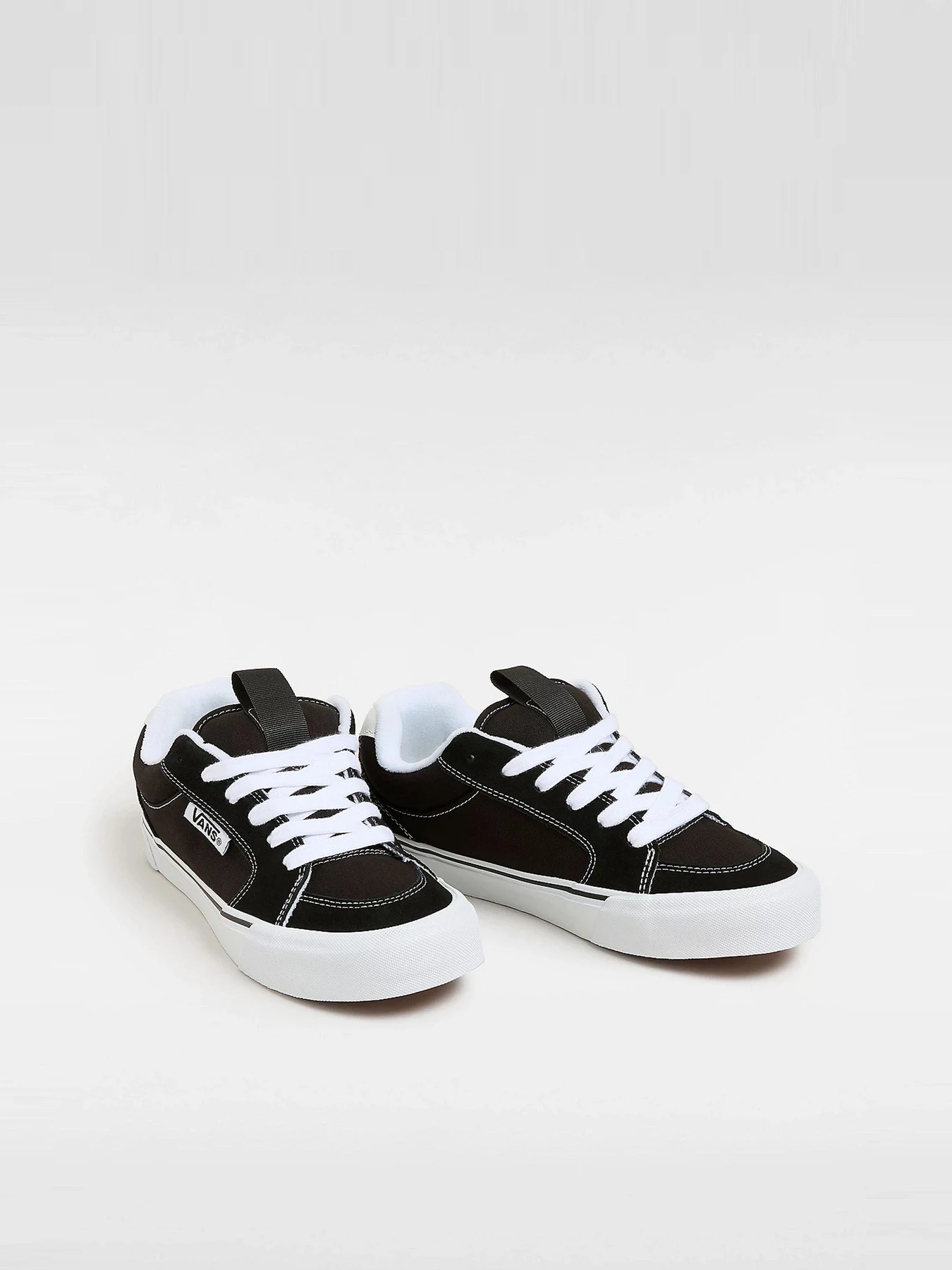 Кеды Vans модель VN000CZWBZW1 Фото
