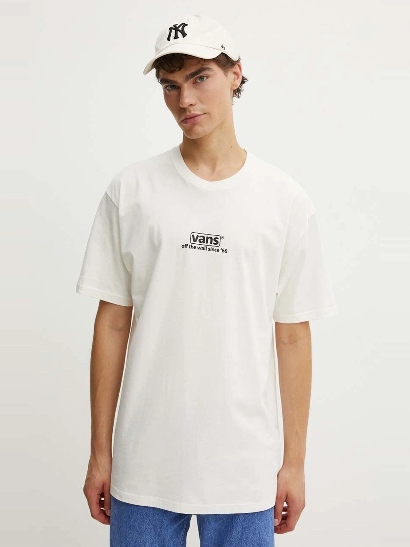 Футболки и поло Vans модель VN000HFFFS81 Футболки и поло Vans модель VN000HFFFS81 Фото