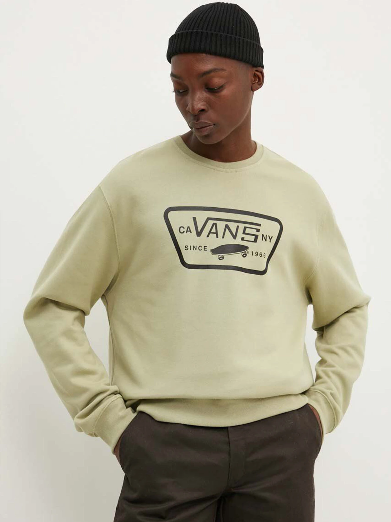Худи и свитшоты Vans модель VN000JSHD3Z1 Худи и свитшоты Vans модель VN000JSHD3Z1 Фото
