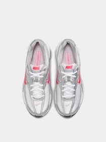 Кроссовки NIKE модель 394053-101 Фото