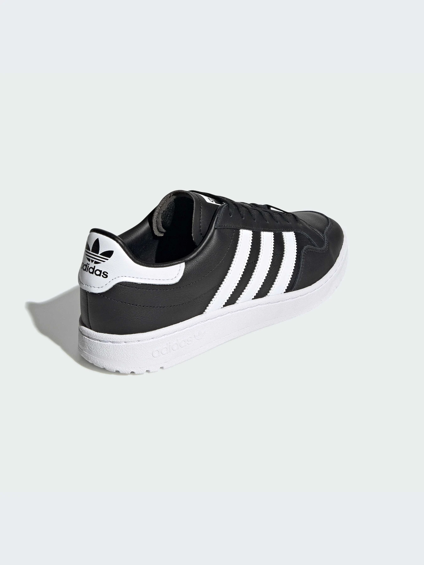 Кроссовки Adidas модель EF6048-KZ Кроссовки Adidas модель EF6048-KZ Фото