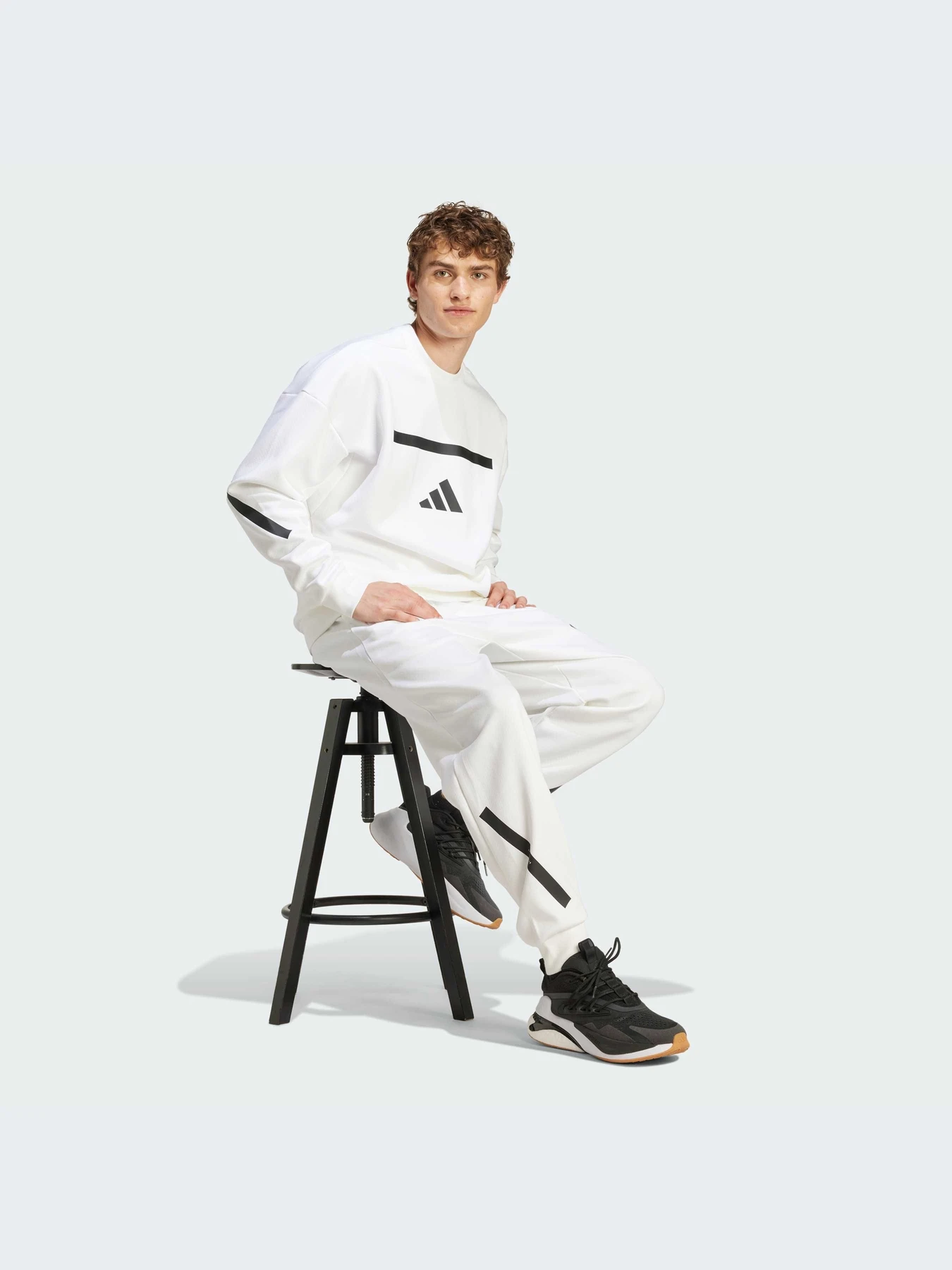 Худи и свитшоты Adidas ZNE модель JF2451-KZ Худи и свитшоты Adidas ZNE модель JF2451-KZ Фото