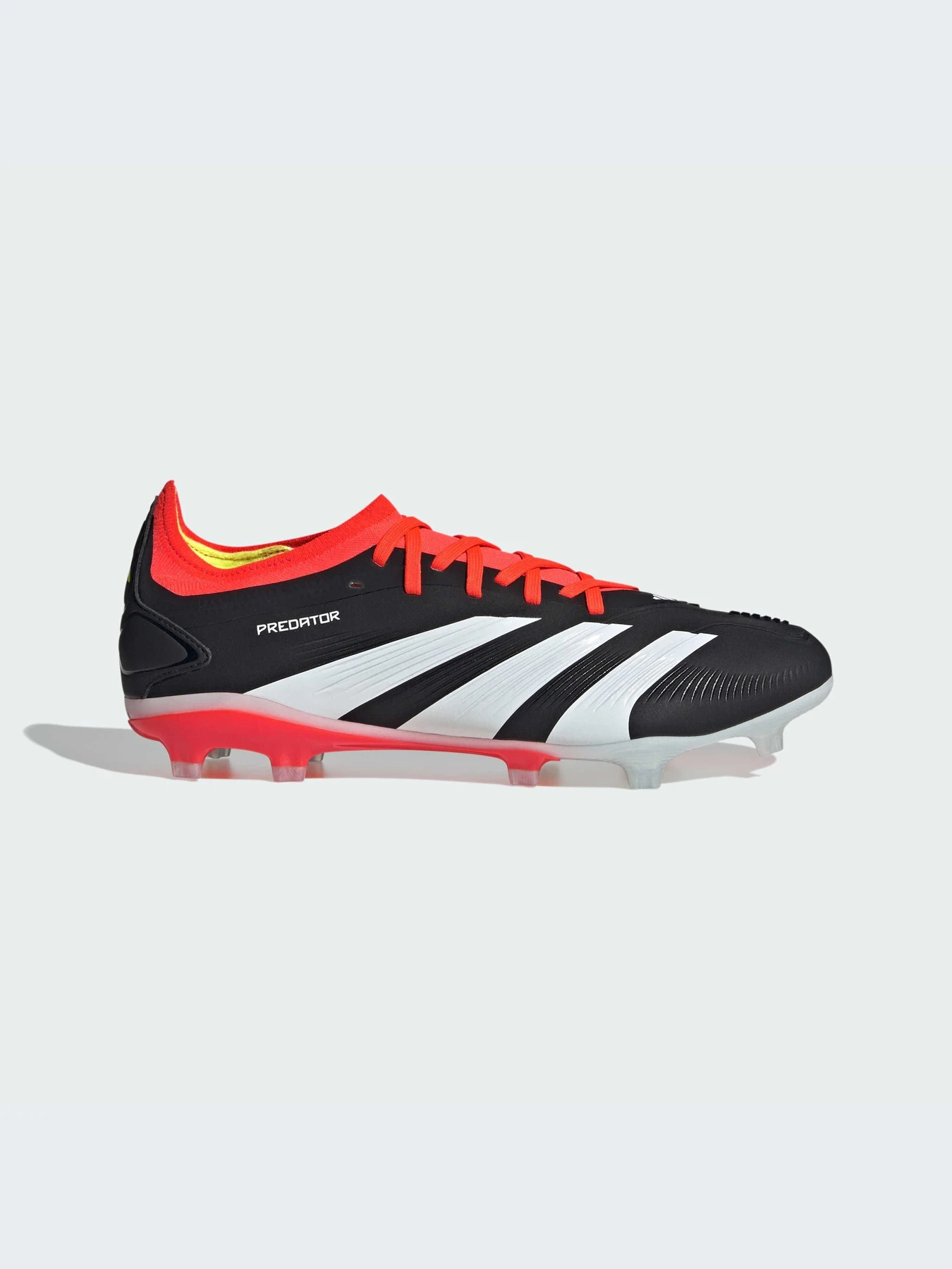 Кроссовки Adidas Predator модель IG7777-KZ Кроссовки Adidas Predator модель IG7777-KZ Фото