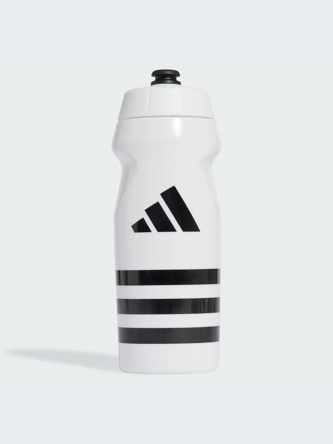 Бутылки Adidas Tiro модель IW8159-KZ Бутылки Adidas Tiro модель IW8159-KZ Фото