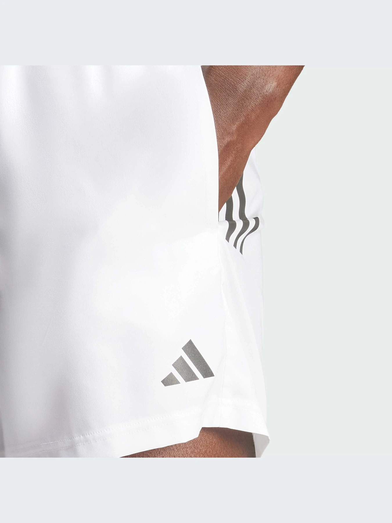 Шорты Adidas модель IY0703-KZ Шорты Adidas модель IY0703-KZ Фото
