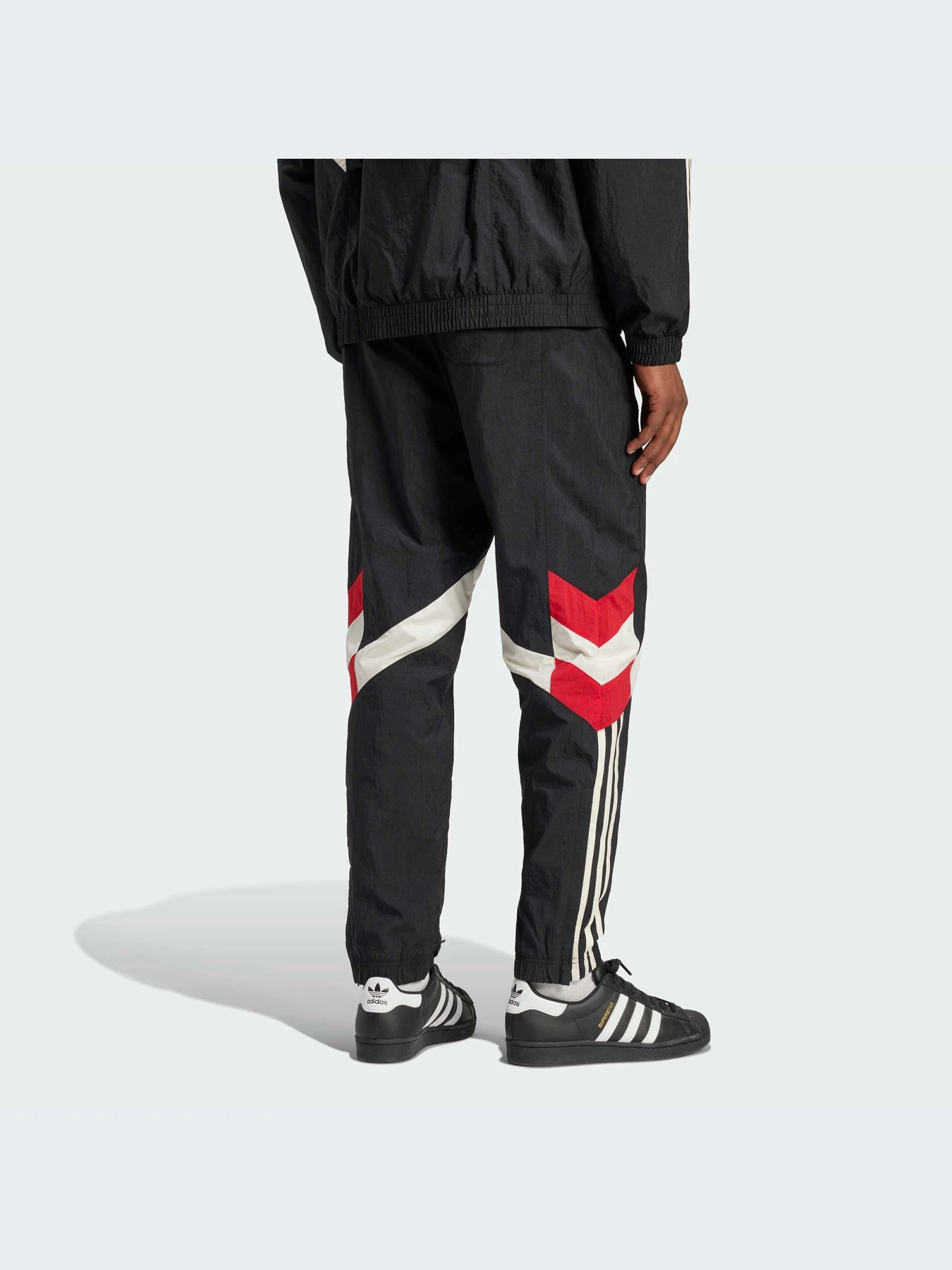 Брюки Adidas модель IS6527-KZ Брюки Adidas модель IS6527-KZ Фото