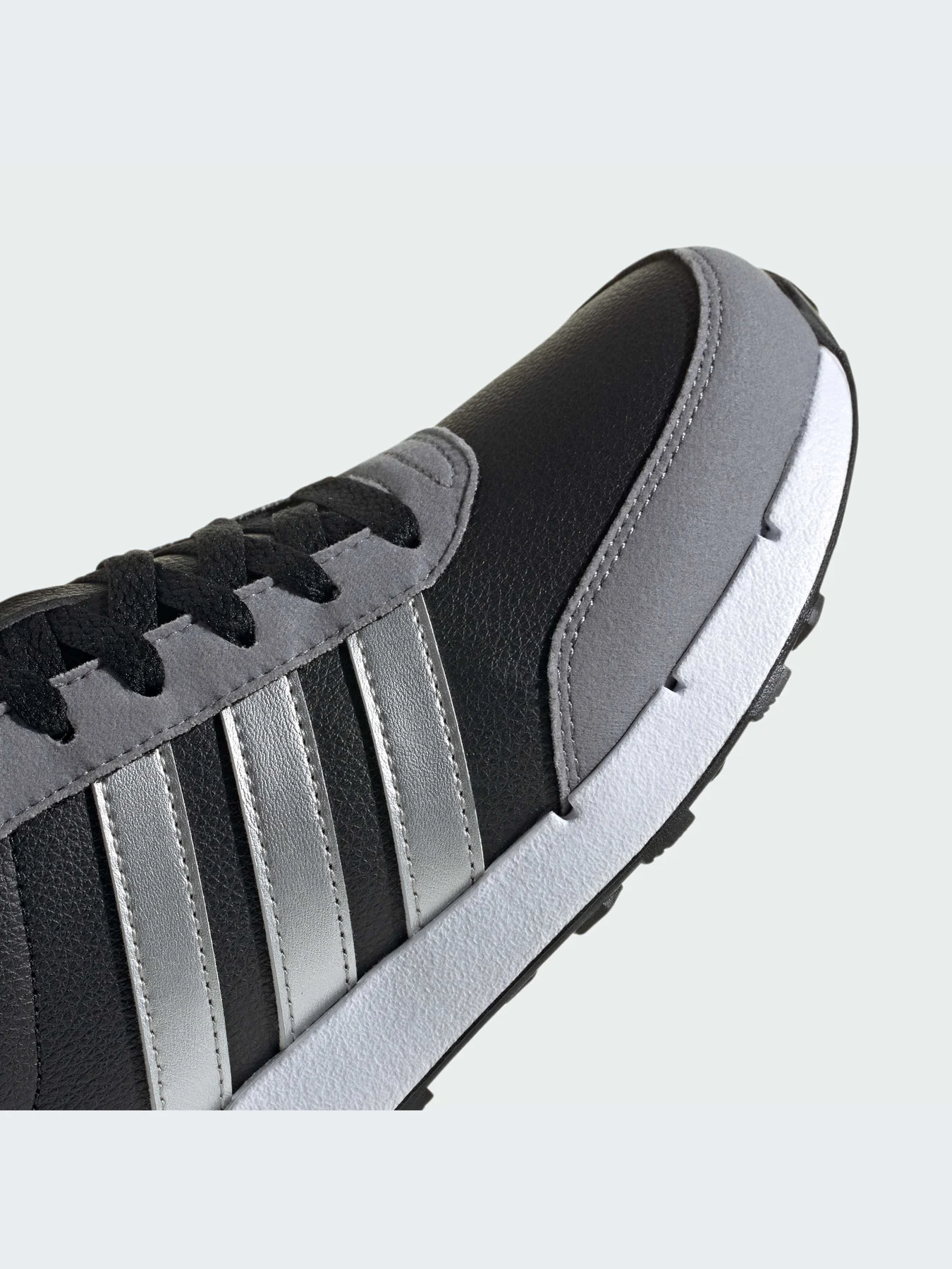 Кроссовки Adidas модель IG6705-KZ Кроссовки Adidas модель IG6705-KZ Фото