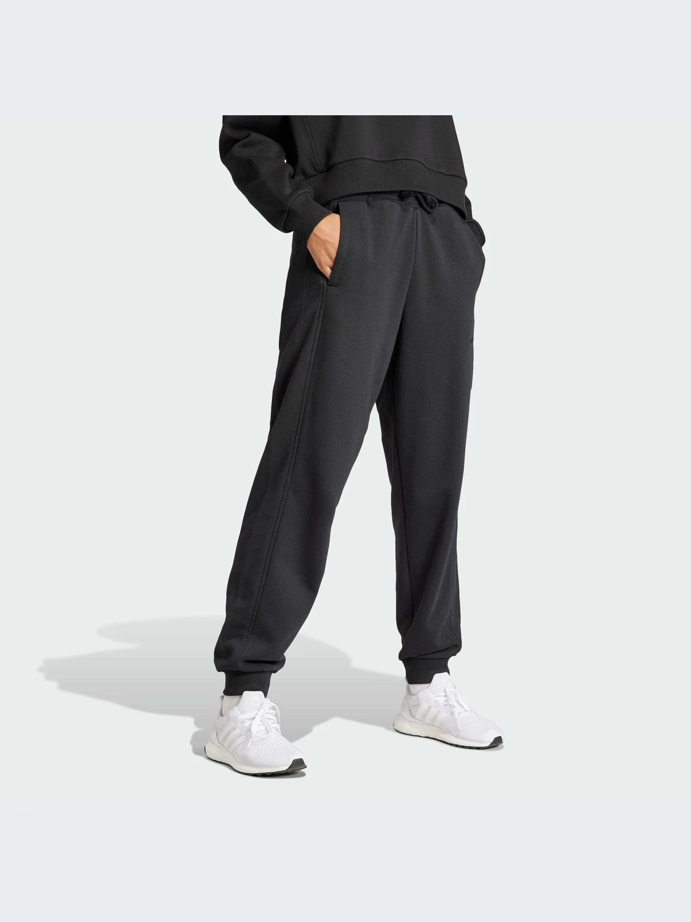Брюки Adidas модель IW1278-KZ Брюки Adidas модель IW1278-KZ Фото