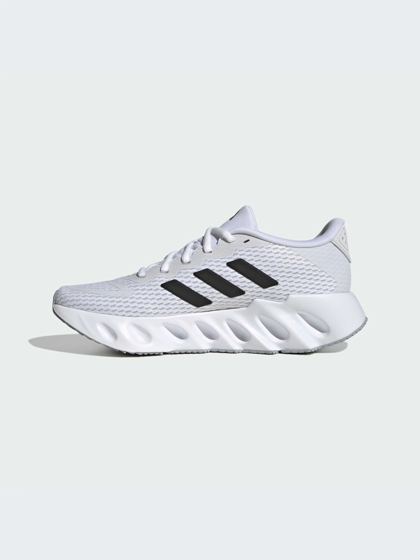 Кроссовки Adidas модель IF5732-KZ Кроссовки Adidas модель IF5732-KZ Фото