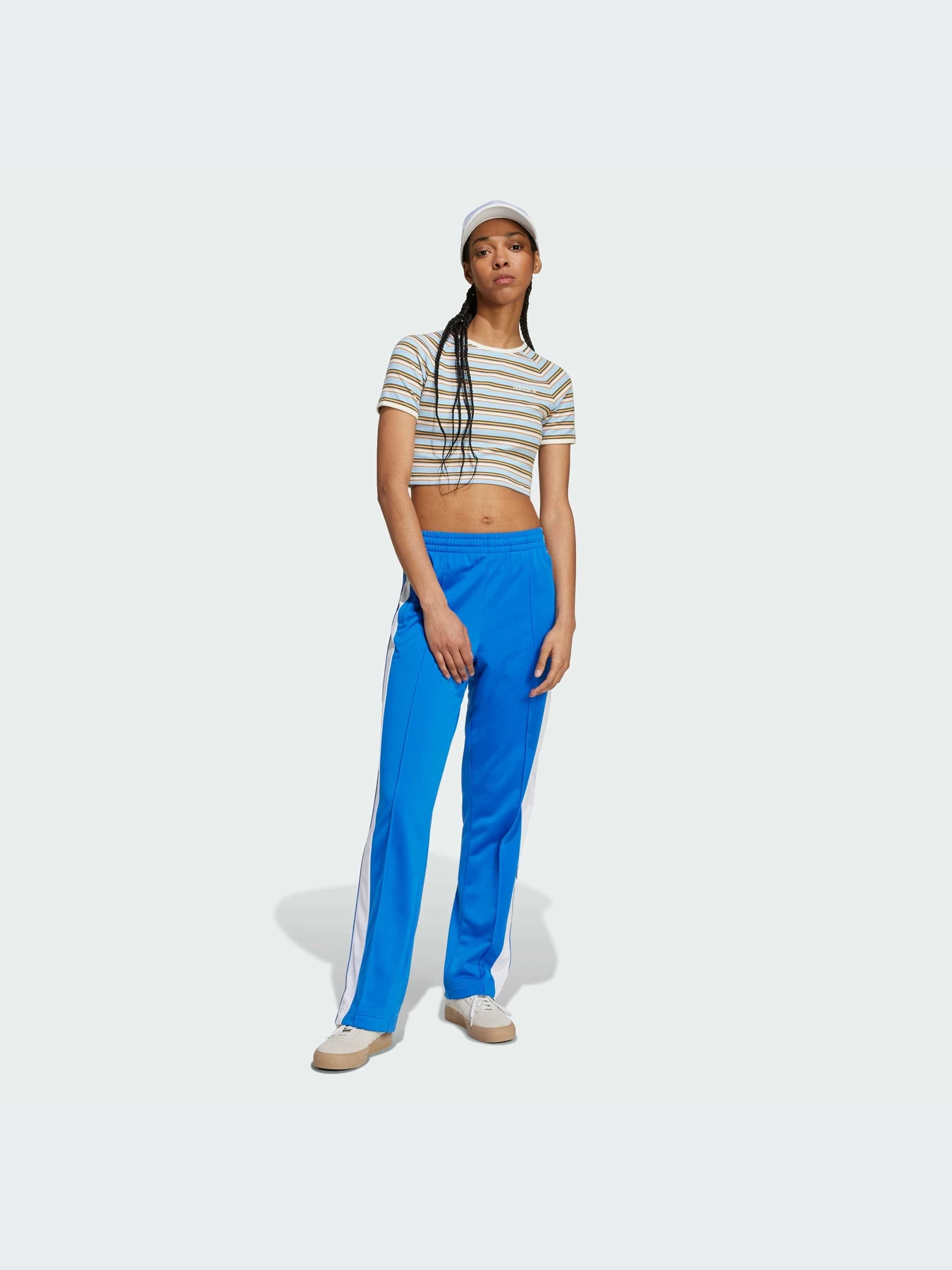 Брюки Adidas Adicolor модель IY2124-KZ Брюки Adidas Adicolor модель IY2124-KZ Фото