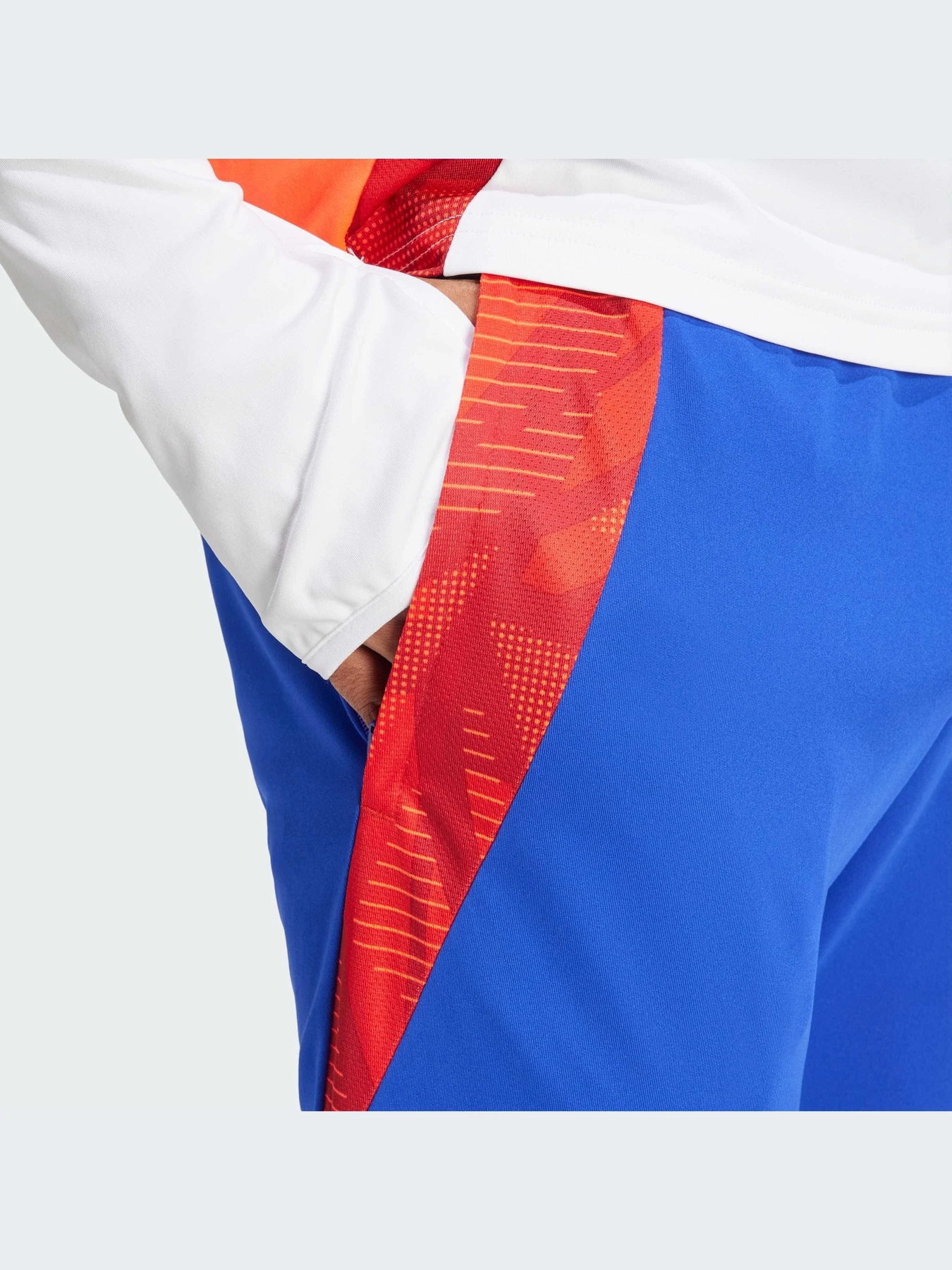 Брюки Adidas Tiro модель JF4193-KZ Брюки Adidas Tiro модель JF4193-KZ Фото