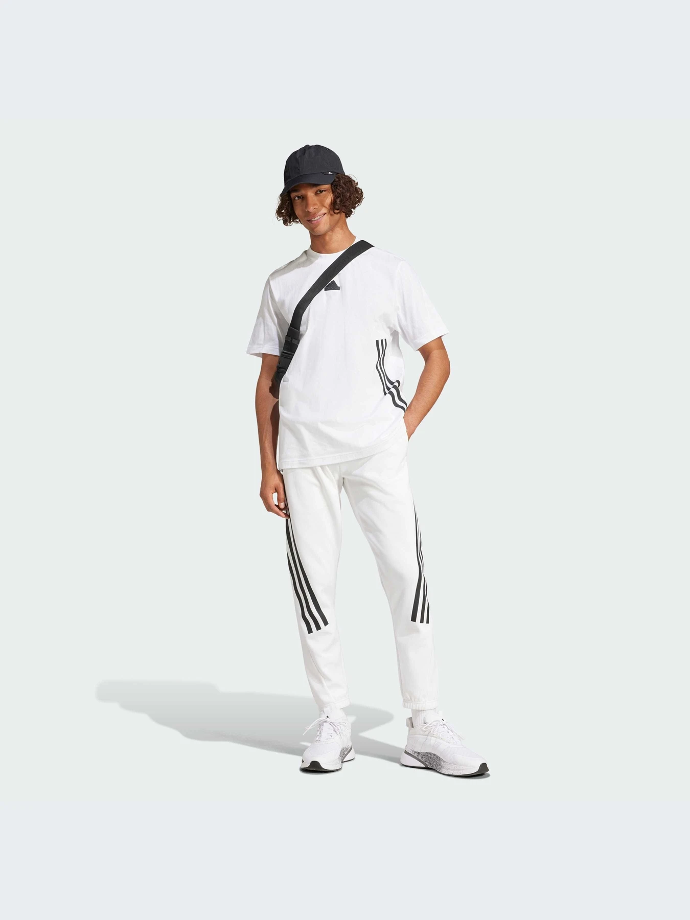 Футболки и поло Adidas Icons модель JJ4159-KZ Футболки и поло Adidas Icons модель JJ4159-KZ Фото