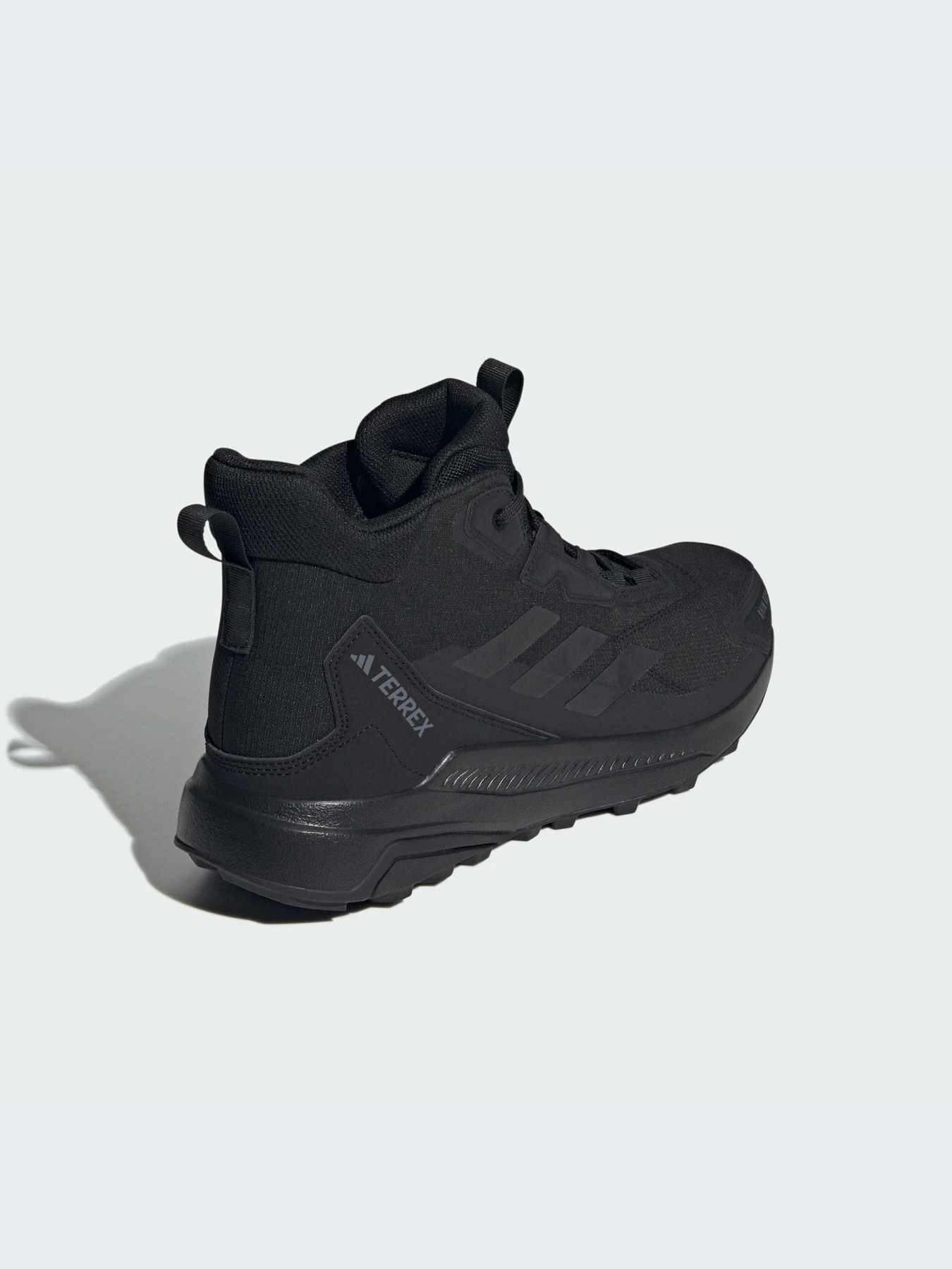 Кроссовки Adidas модель ID0898-KZ Кроссовки Adidas модель ID0898-KZ Фото