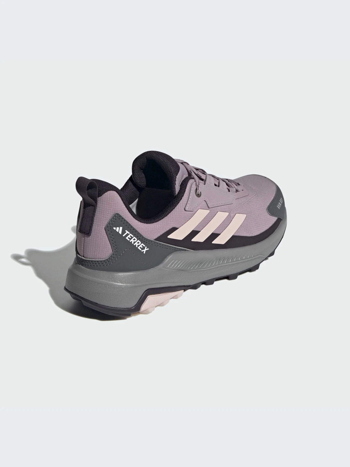 Кроссовки Adidas модель ID3471-KZ Кроссовки Adidas модель ID3471-KZ Фото