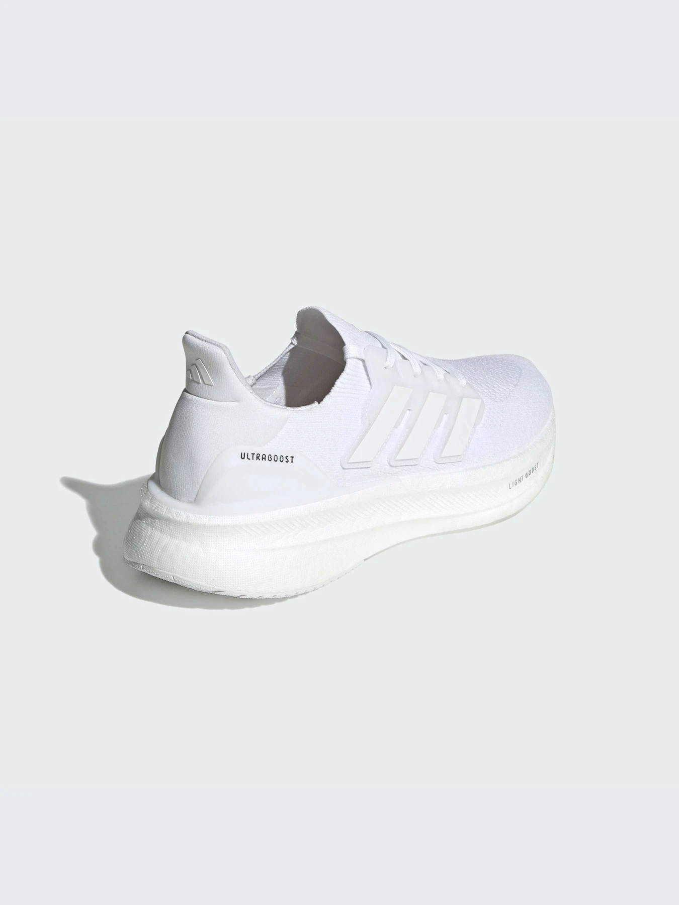 Кроссовки Adidas Ultraboost модель ID8813-KZ Кроссовки Adidas Ultraboost модель ID8813-KZ Фото