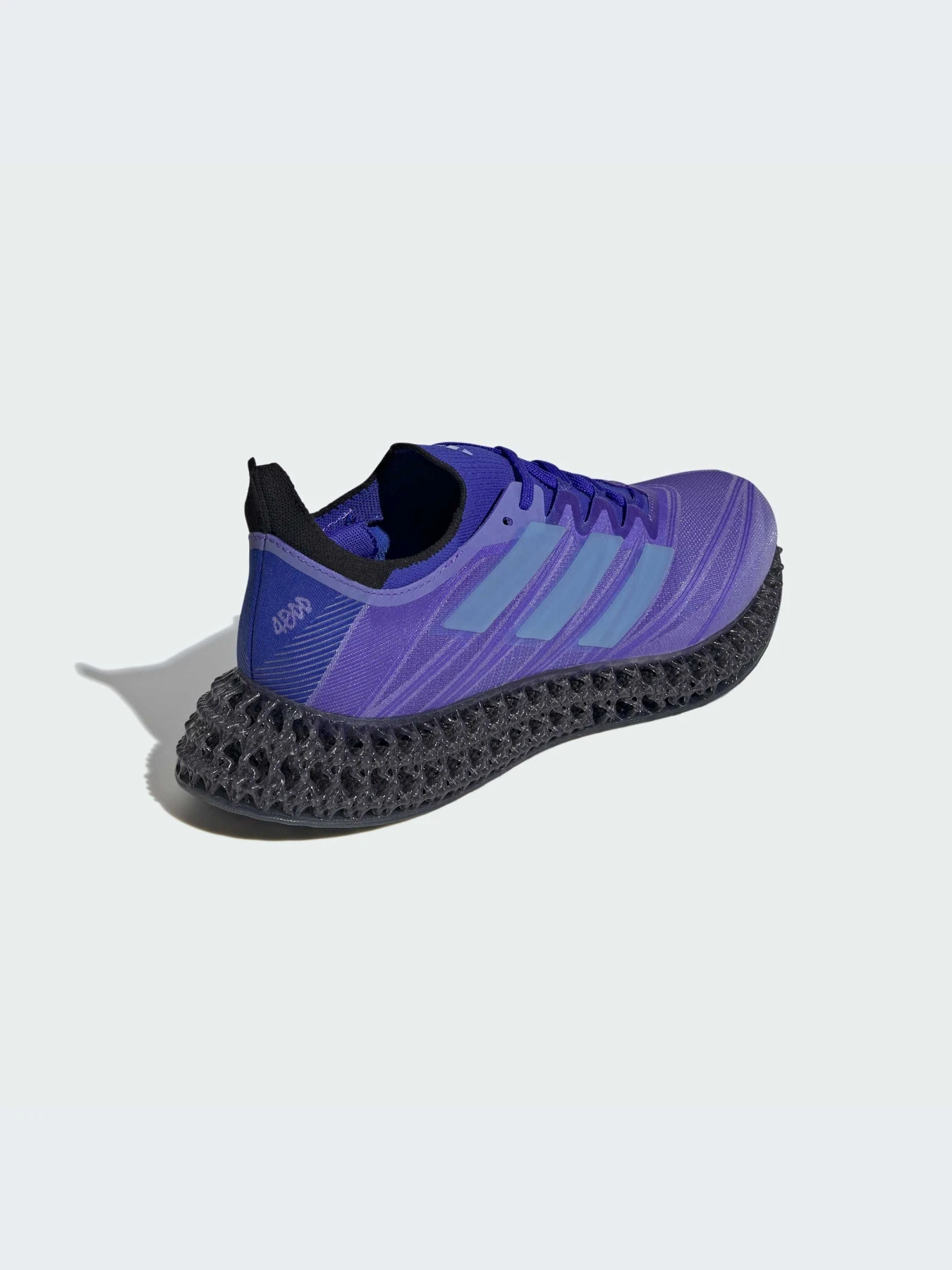 Кроссовки Adidas модель ID8888-KZ Кроссовки Adidas модель ID8888-KZ Фото