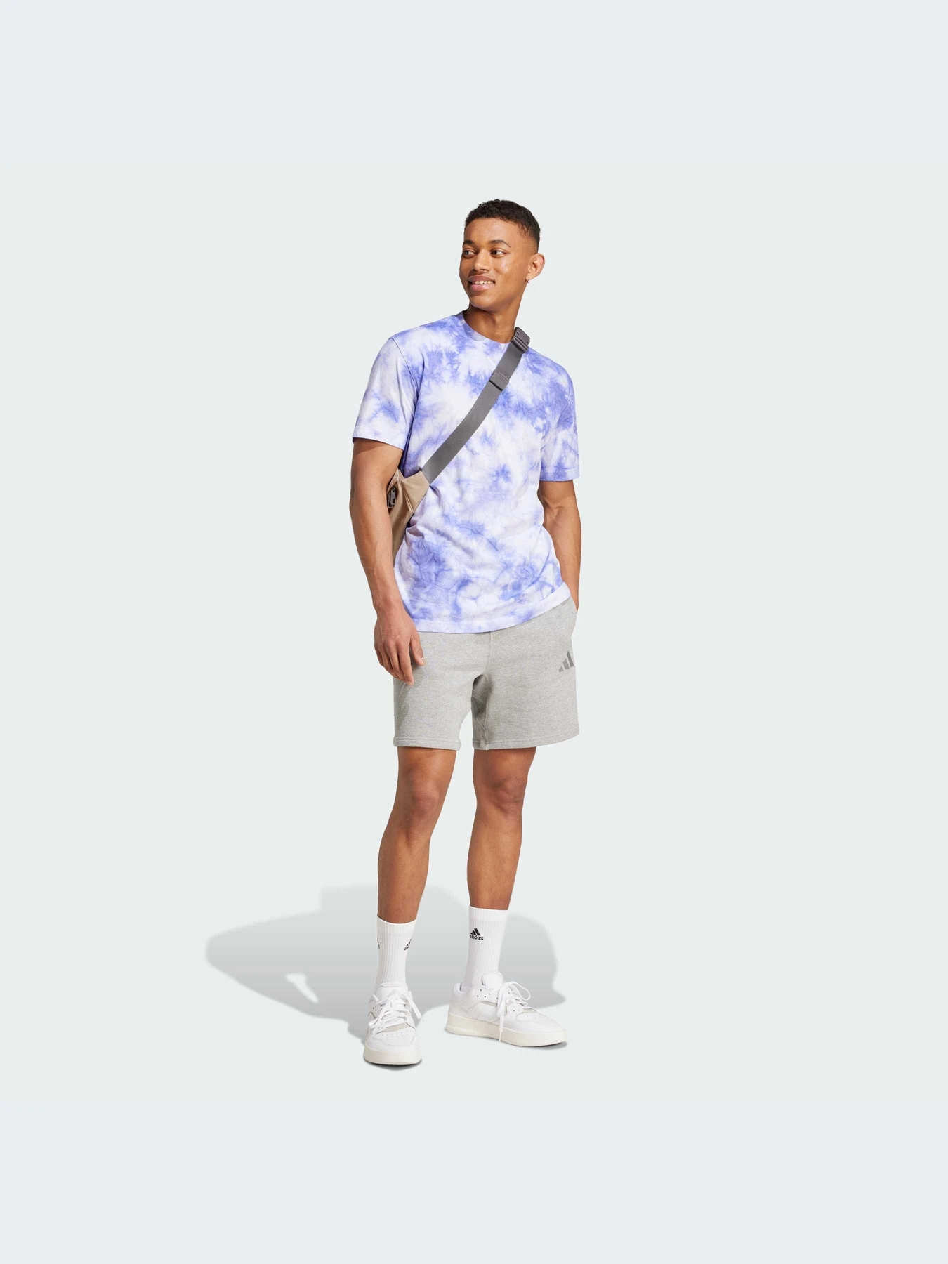 Шорты Adidas модель IY4152-KZ Шорты Adidas модель IY4152-KZ Фото