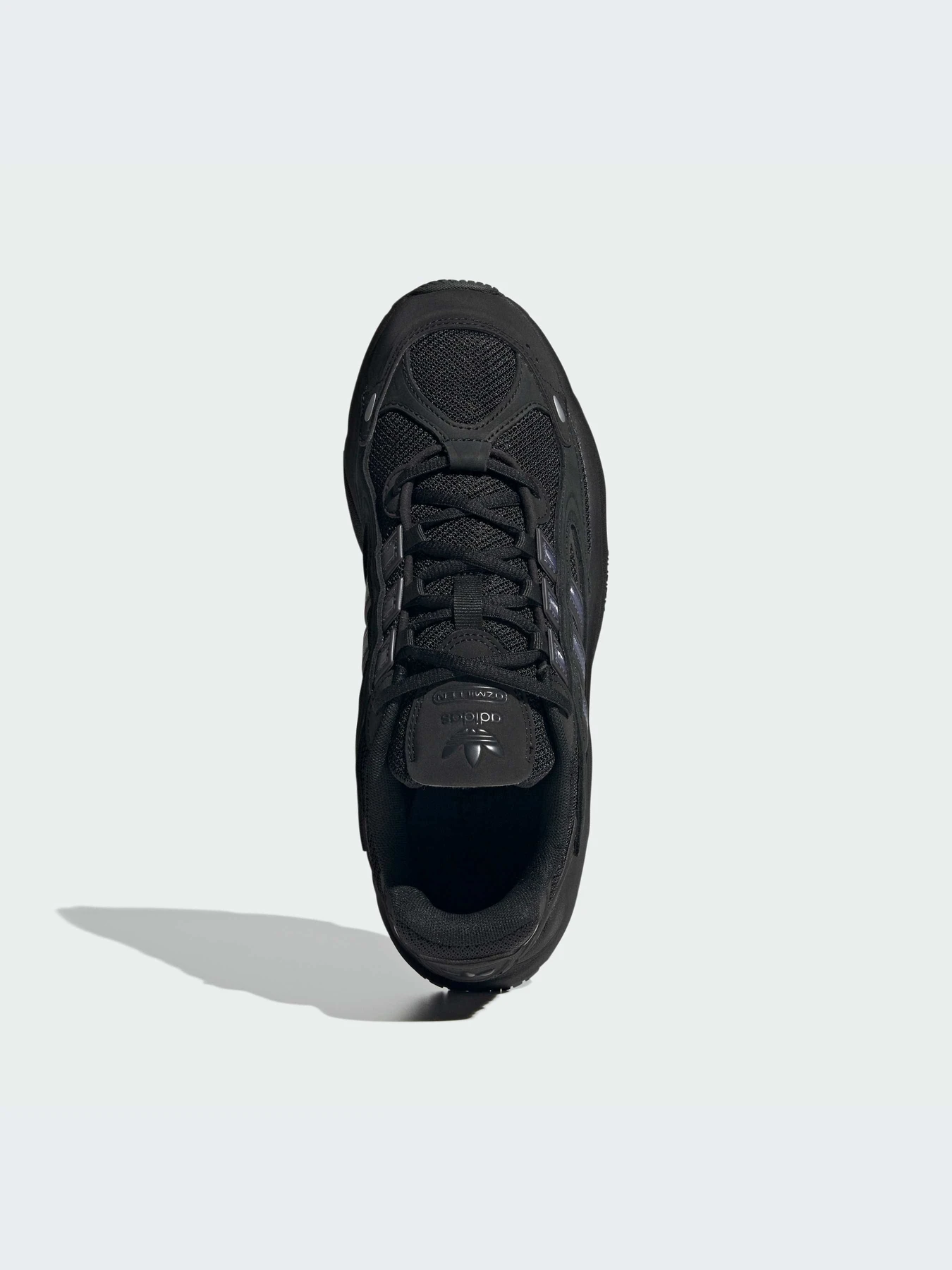 Кроссовки Adidas Ozweego модель IF9601-KZ Кроссовки Adidas Ozweego модель IF9601-KZ Фото