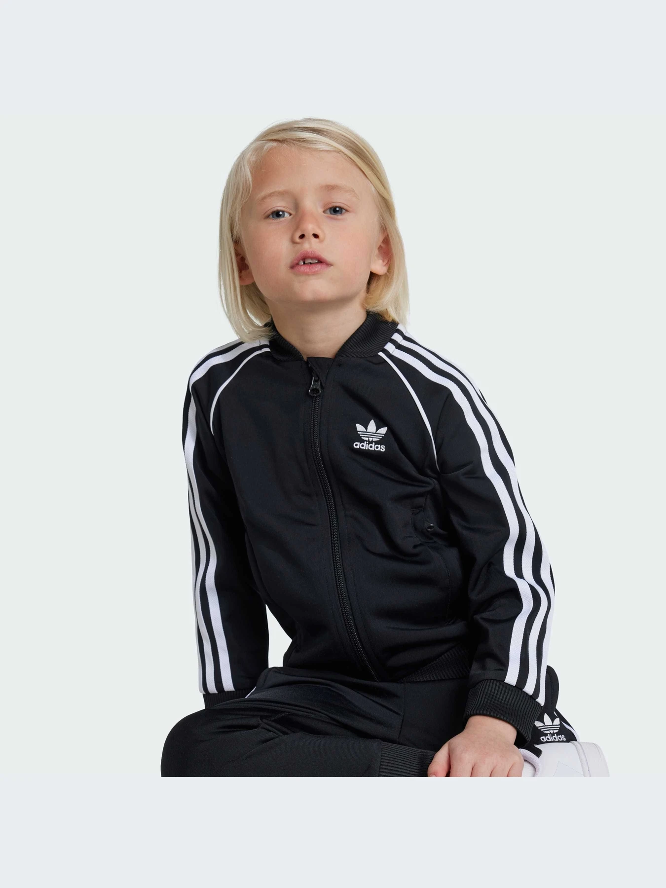 Костюмы Adidas Adicolor модель IX7624-KZ Костюмы Adidas Adicolor модель IX7624-KZ Фото
