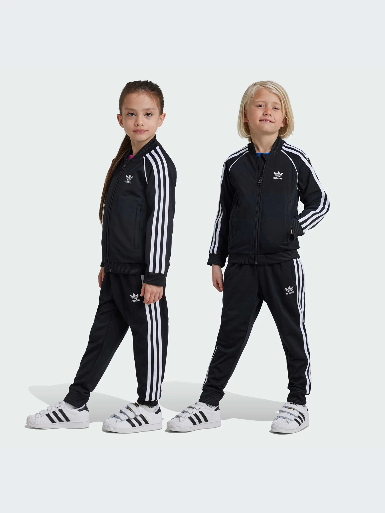 Костюмы Adidas Adicolor модель IX7624-KZ Костюмы Adidas Adicolor модель IX7624-KZ Фото