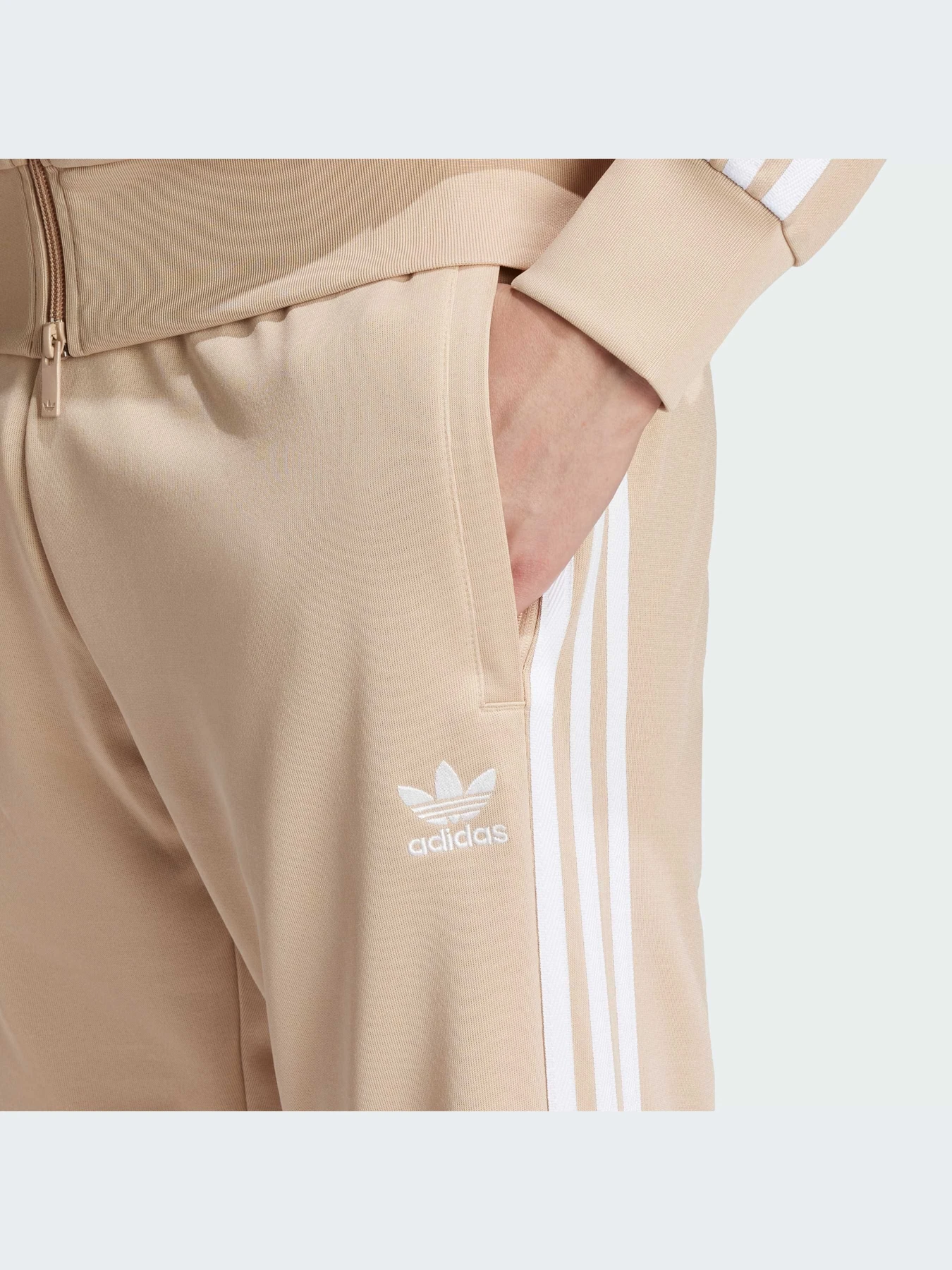 Брюки Adidas модель IY9860-KZ Брюки Adidas модель IY9860-KZ Фото