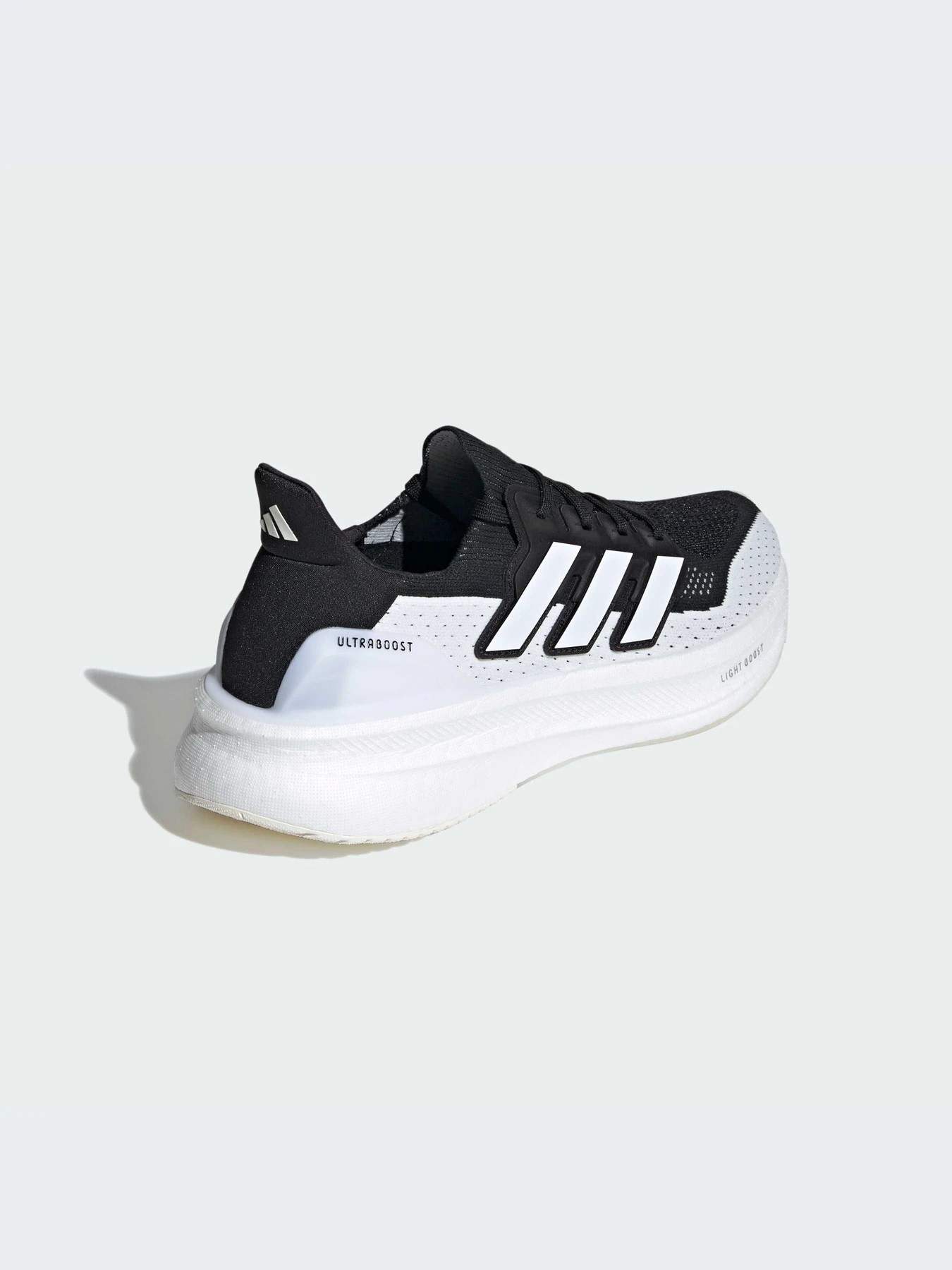 Кроссовки Adidas Ultraboost модель IF1480-KZ Кроссовки Adidas Ultraboost модель IF1480-KZ Фото