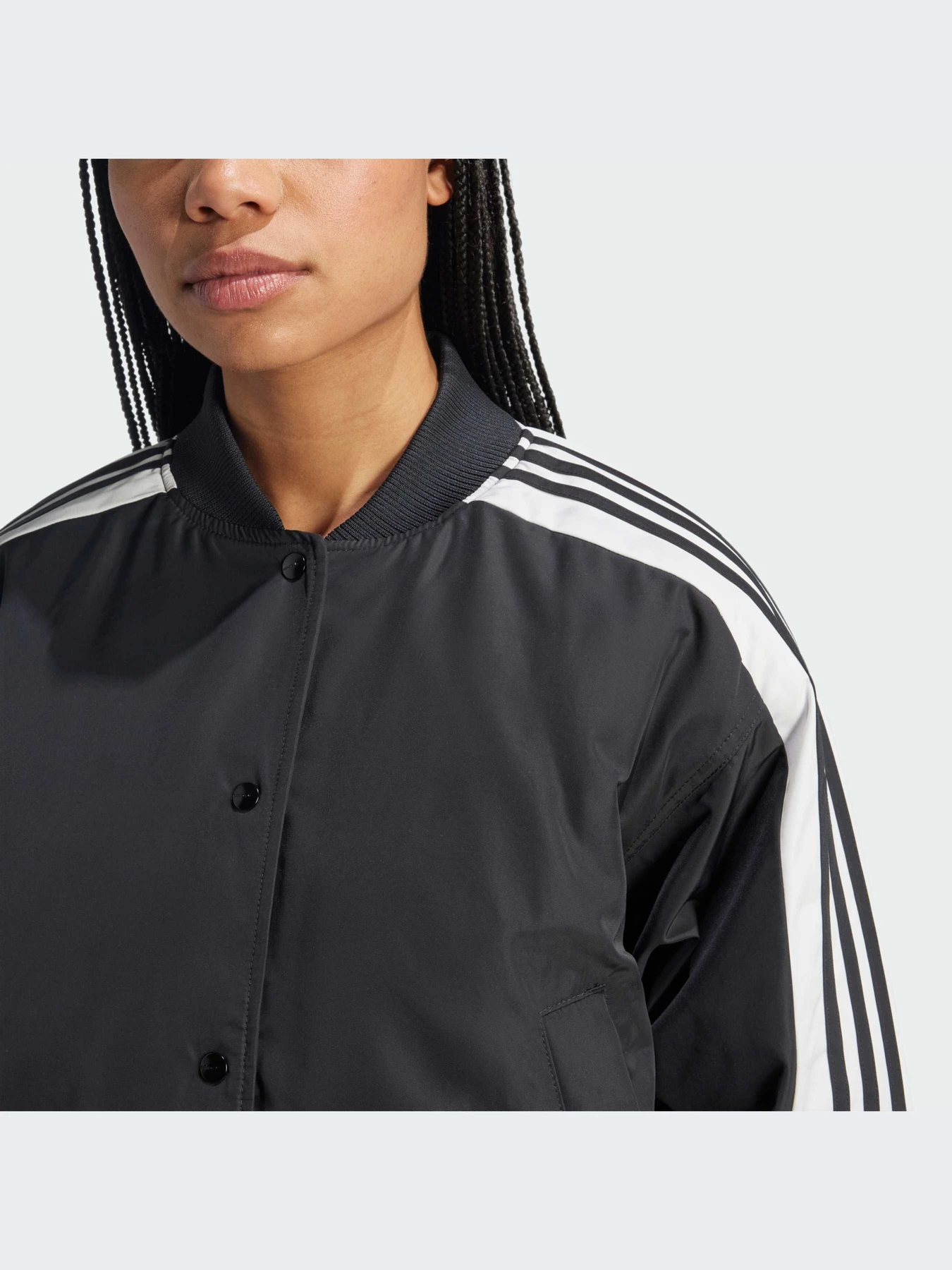Куртки и дубленки Adidas модель IW5583-KZ Куртки и дубленки Adidas модель IW5583-KZ Фото