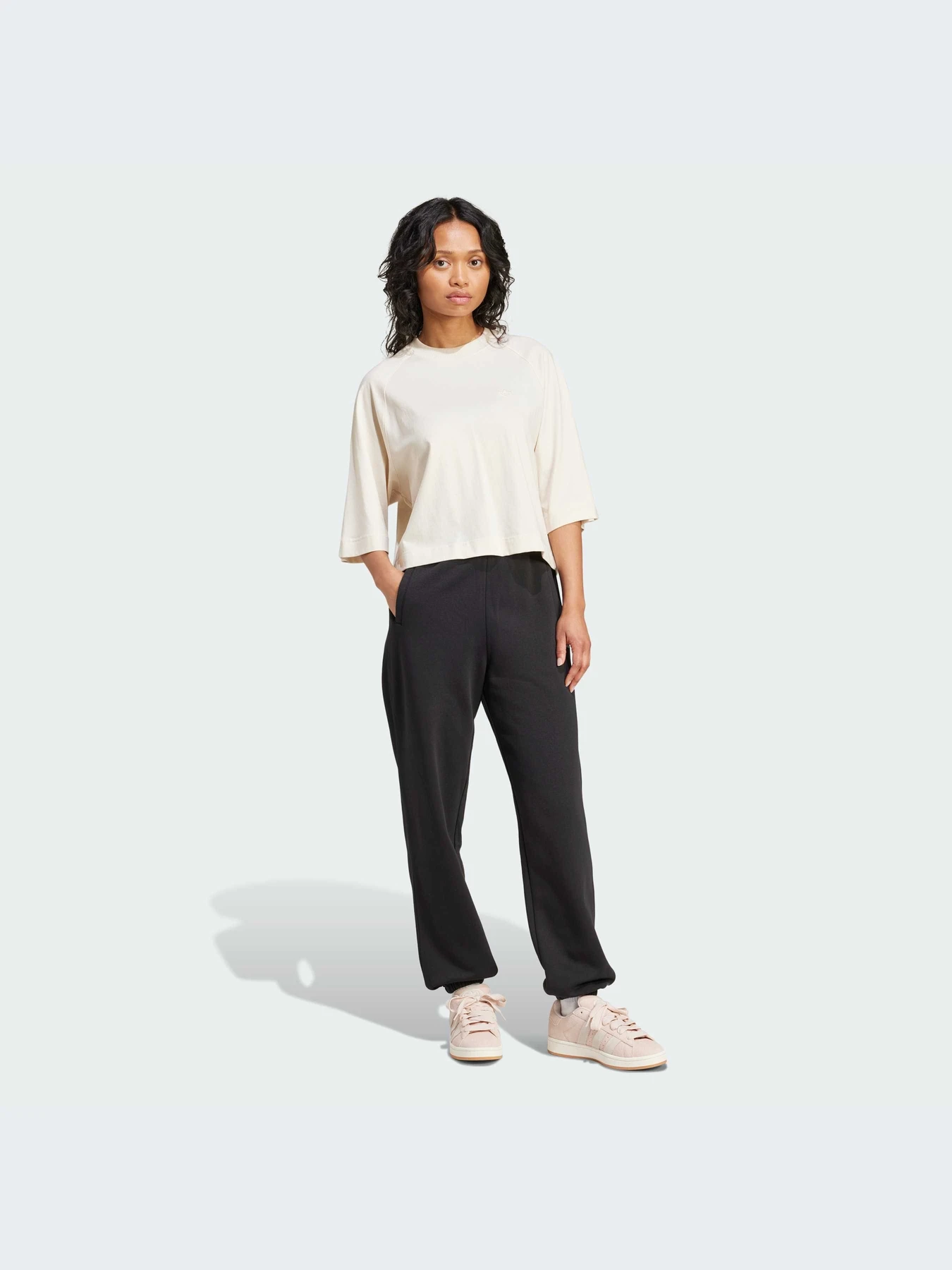 Футболки и поло Adidas модель IW5749-KZ Футболки и поло Adidas модель IW5749-KZ Фото