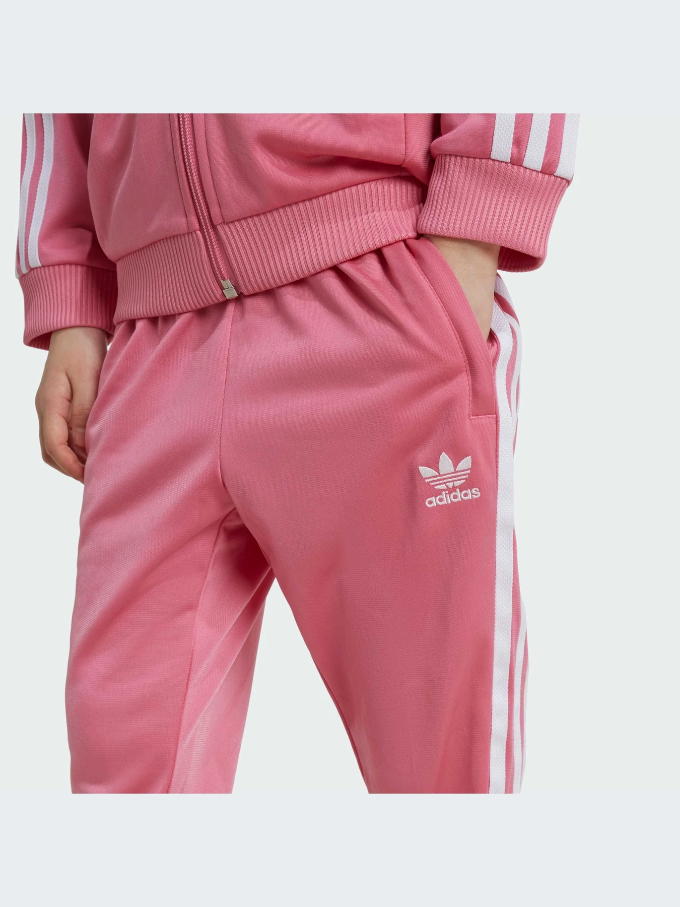 Костюмы Adidas Adicolor модель IY4797-KZ Костюмы Adidas Adicolor модель IY4797-KZ Фото