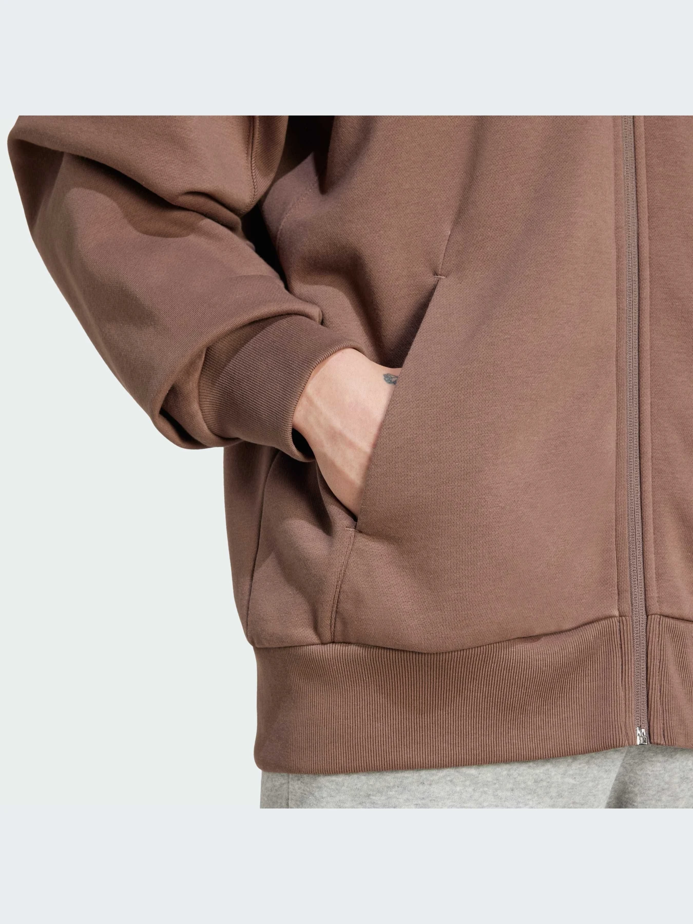 Худи и свитшоты Adidas модель IY4158-KZ Худи и свитшоты Adidas модель IY4158-KZ Фото