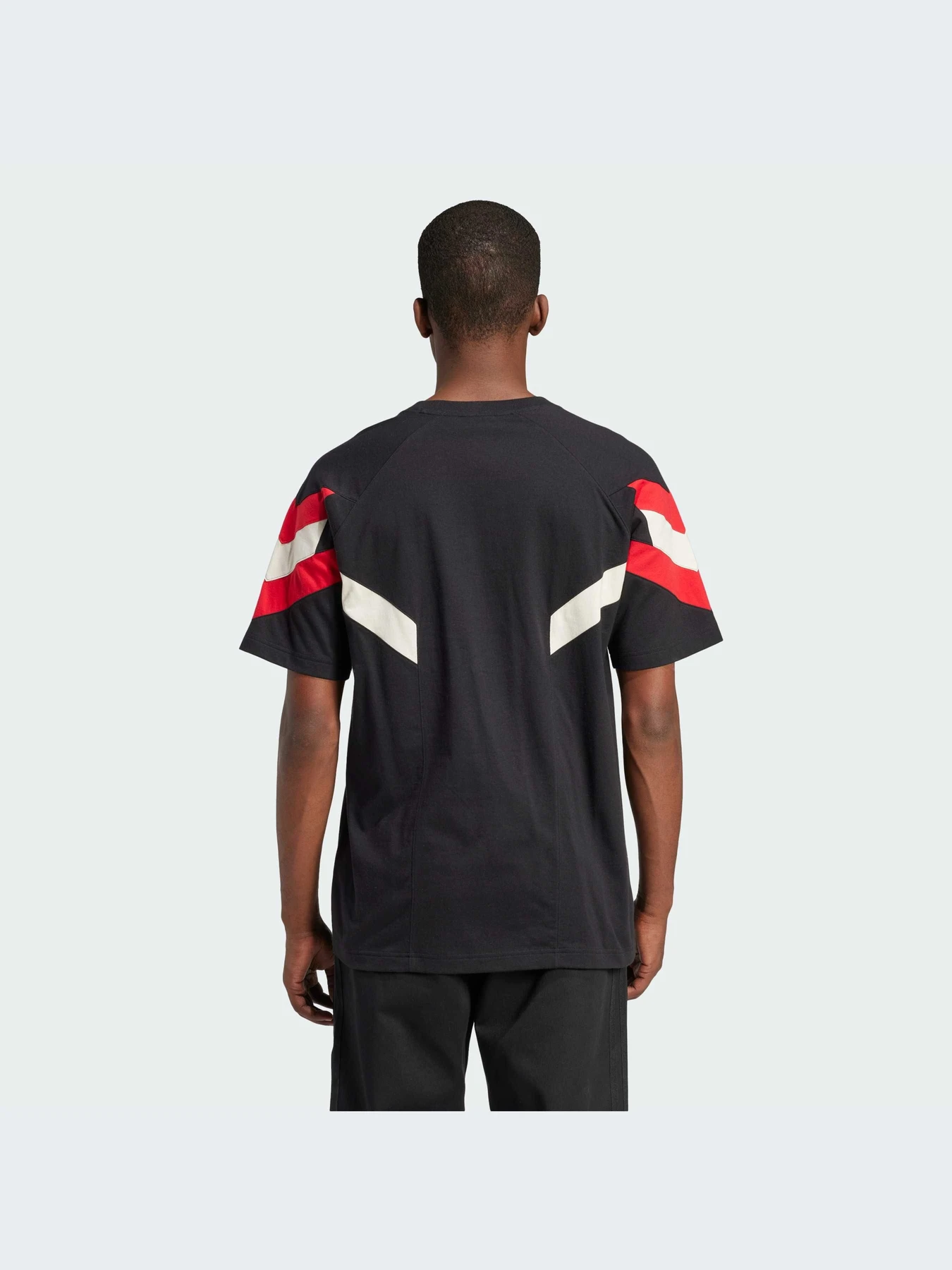 Футболки и поло Adidas модель IS6519-KZ Футболки и поло Adidas модель IS6519-KZ Фото