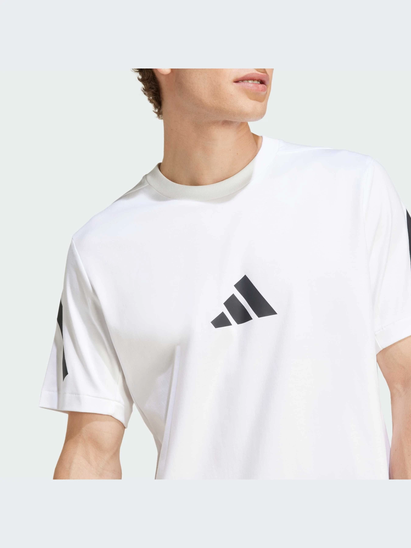Футболки и поло Adidas ZNE модель JE3078-KZ Футболки и поло Adidas ZNE модель JE3078-KZ Фото